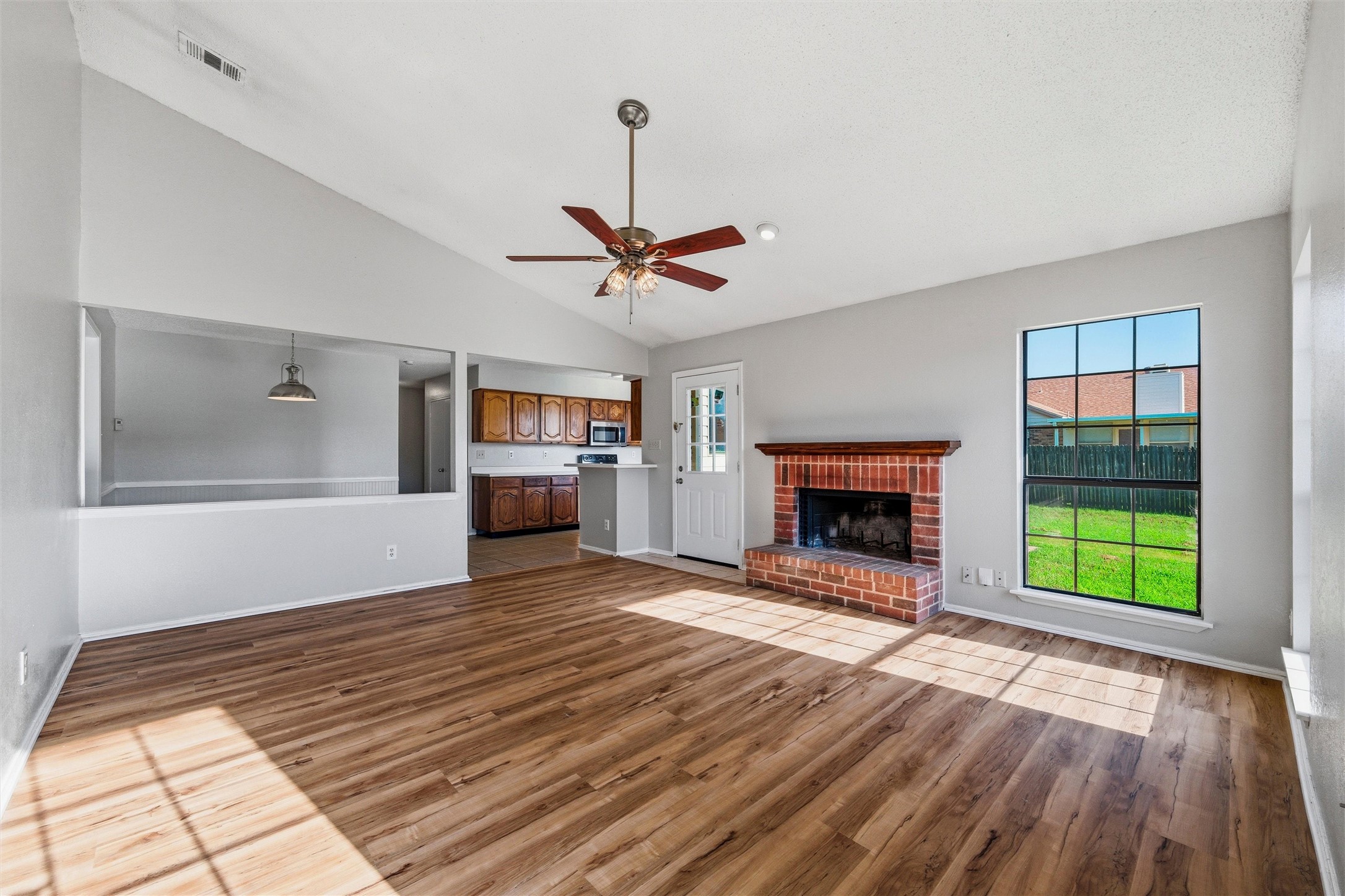 2500 Galemeadow Drive Fort Worth TX 76123
