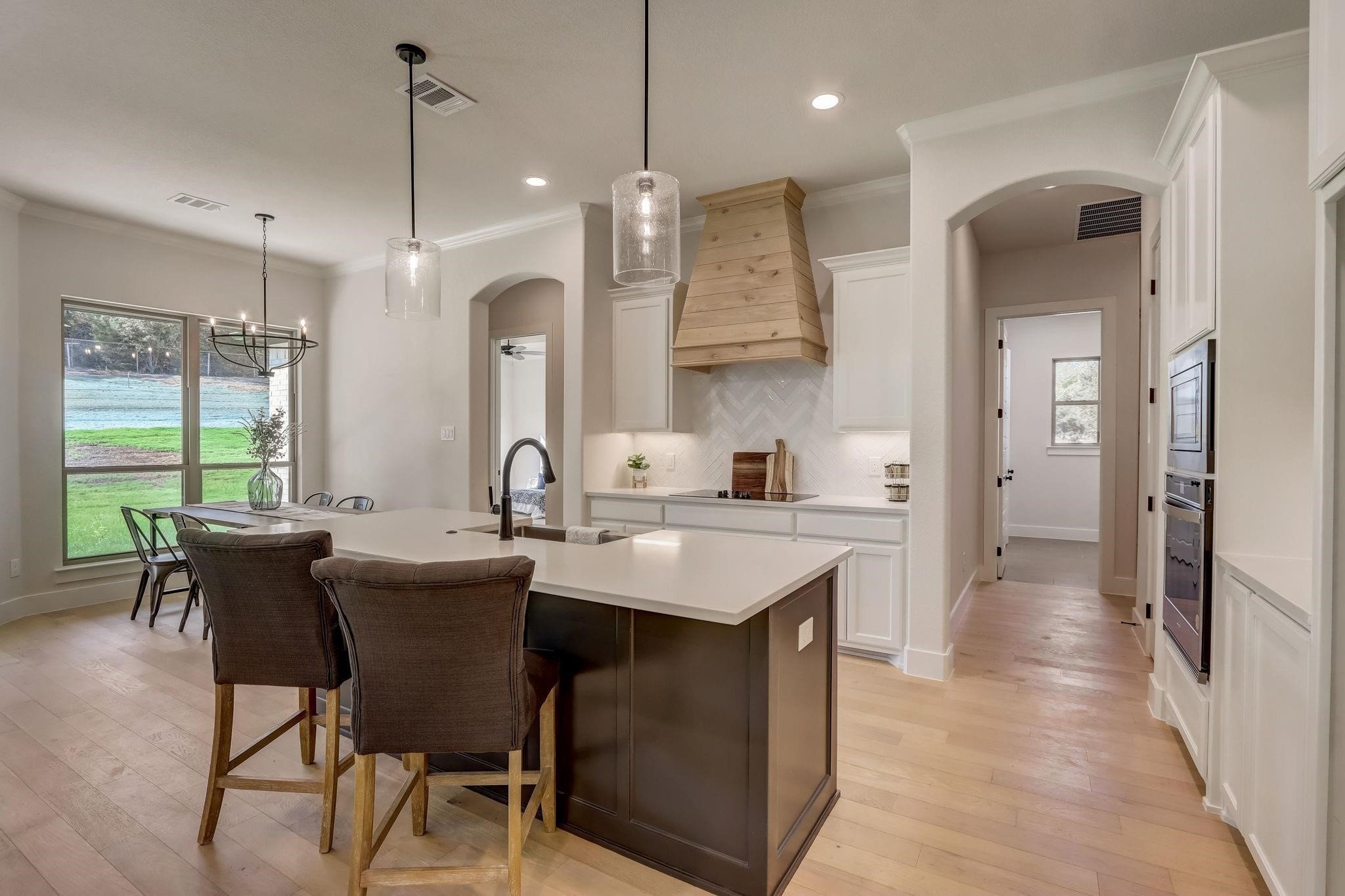 1007 Meadow Wood Terrace Azle TX 76020