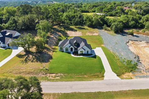 1007 Meadow Wood Terrace Azle TX 76020