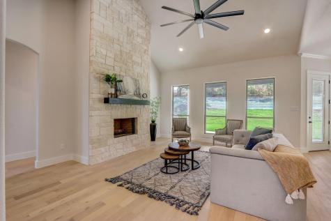 1007 Meadow Wood Terrace Azle TX 76020