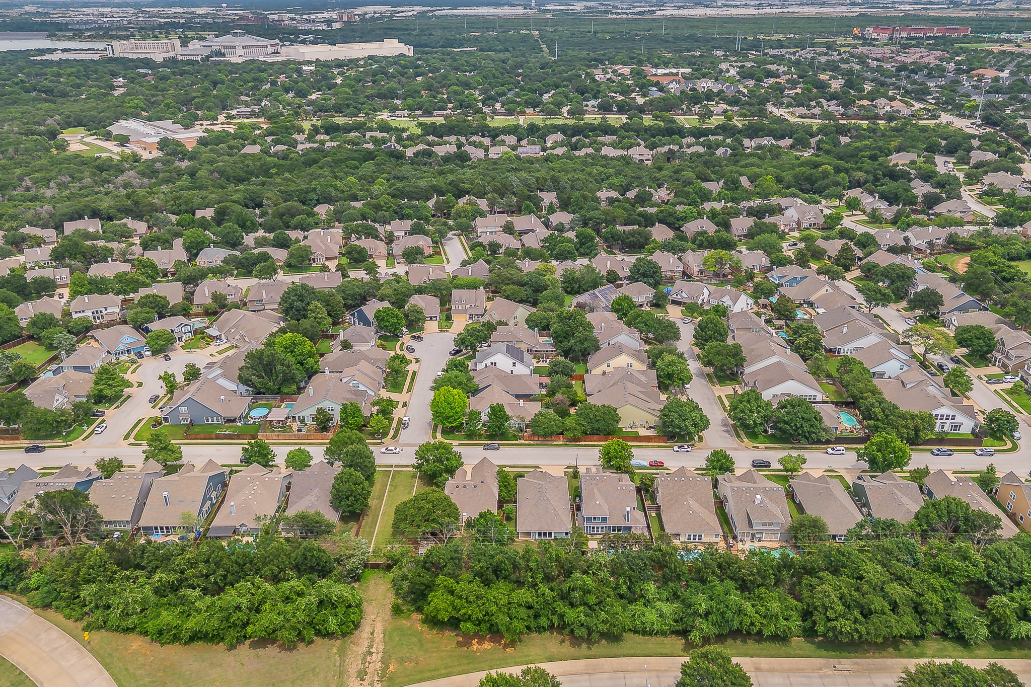 913 Honeysuckle Grapevine TX 76051
