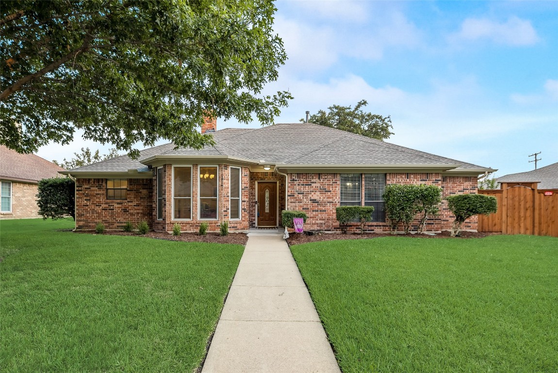 2324 Stone Glen Lane Carrollton TX 75007