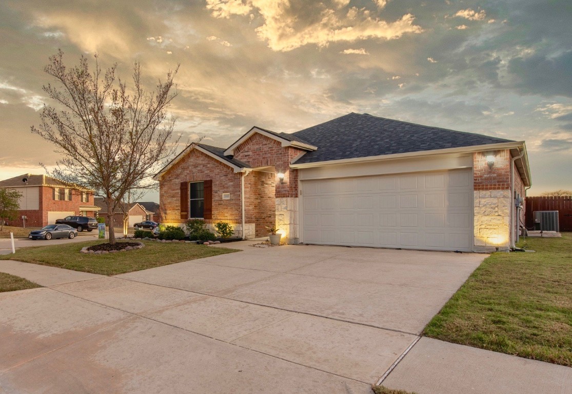1245 Boxwood Lane Burleson TX 76028