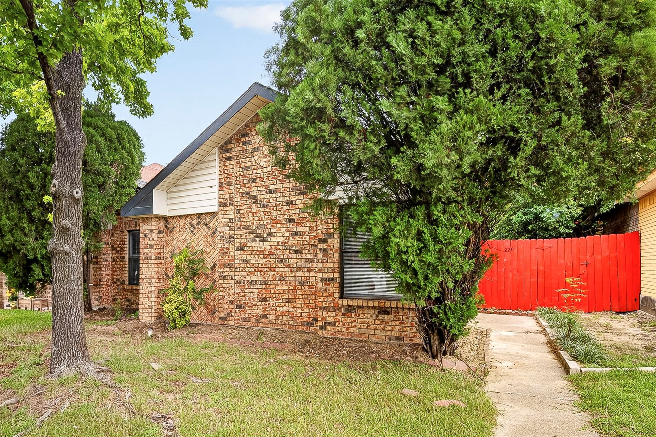229 Overland Trail Mesquite TX 75149