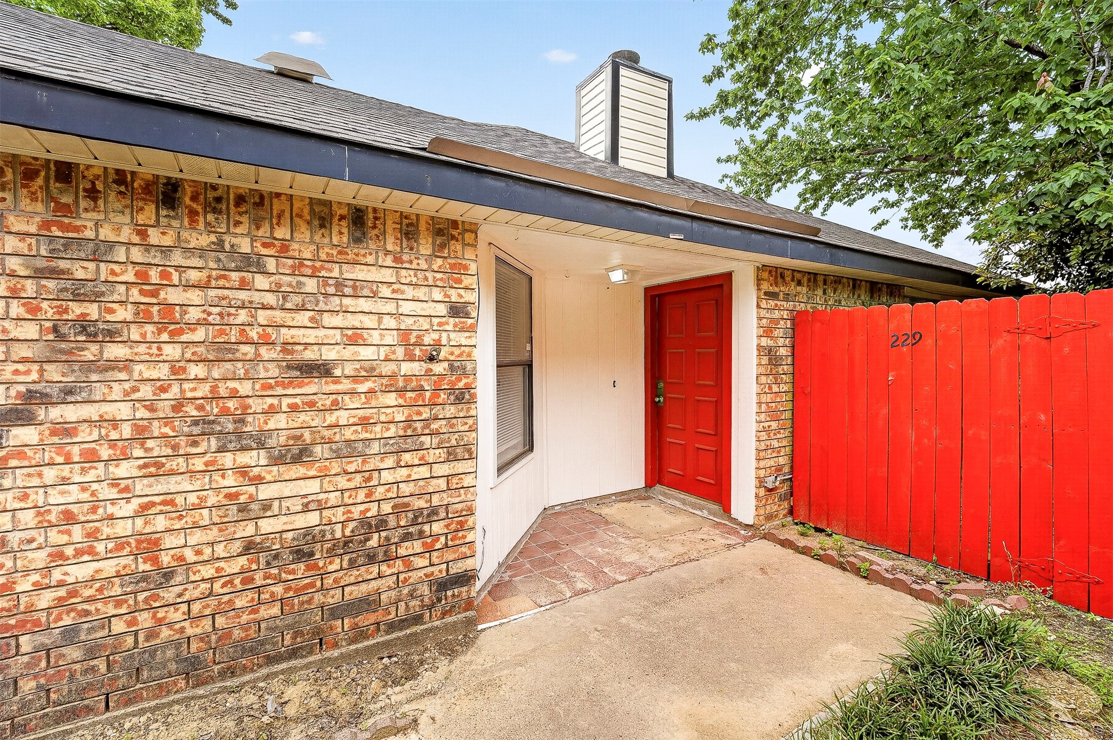 229 Overland Trail Mesquite TX 75149