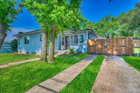 517 Pleasant Oaks Drive Dallas TX 75217
