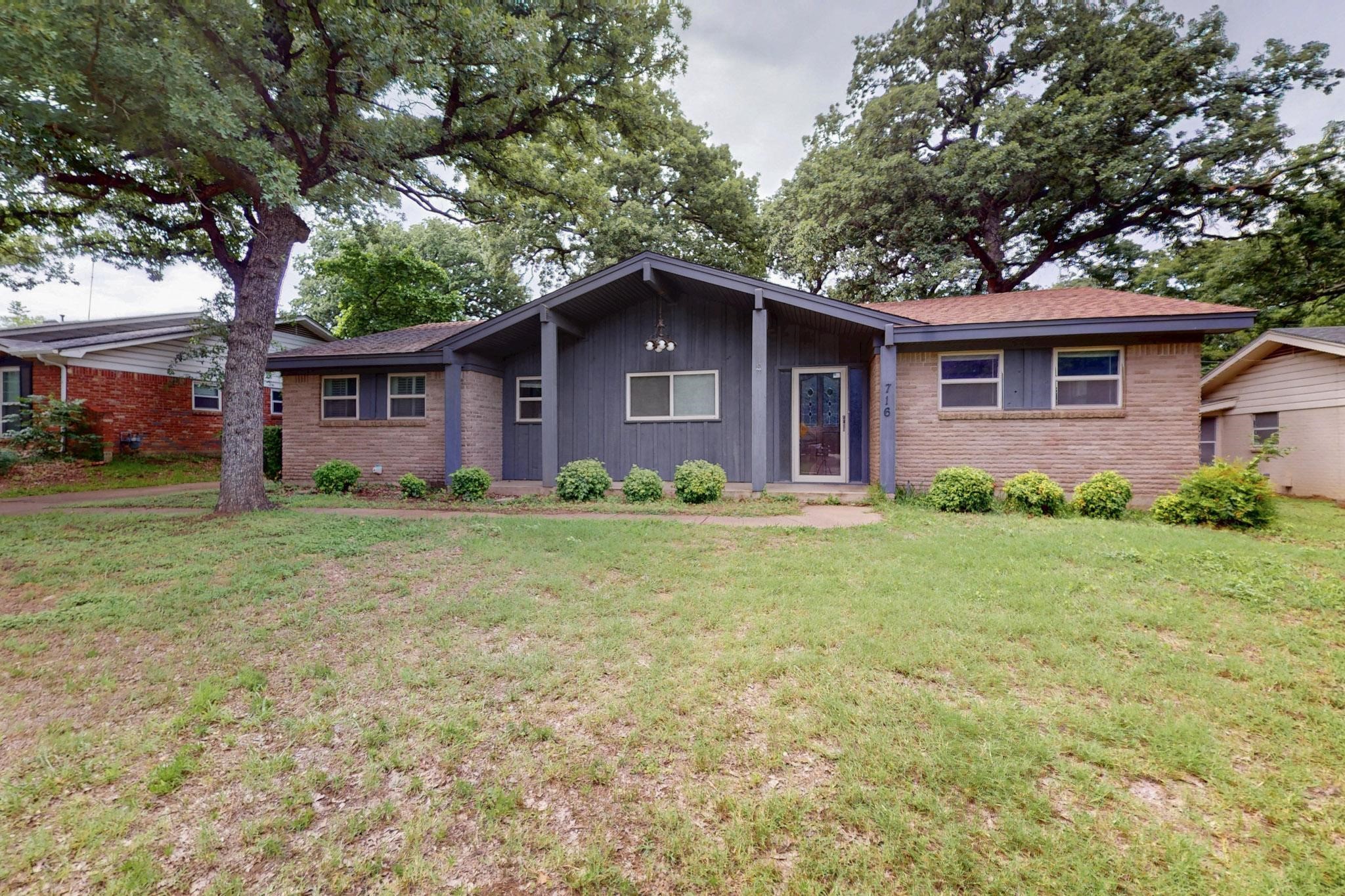 716 W Pleasantview Drive Hurst TX 76054
