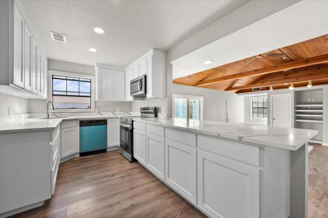 443 County Road 3799 Paradise TX 76073