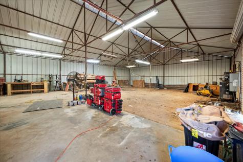 443 County Road 3799 Paradise TX 76073