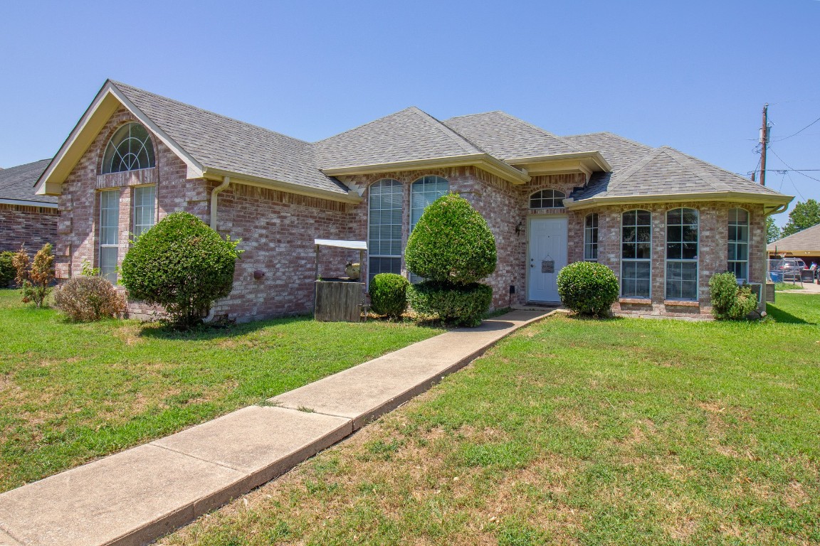 1109 Old Knoll Drive Wylie TX 75098