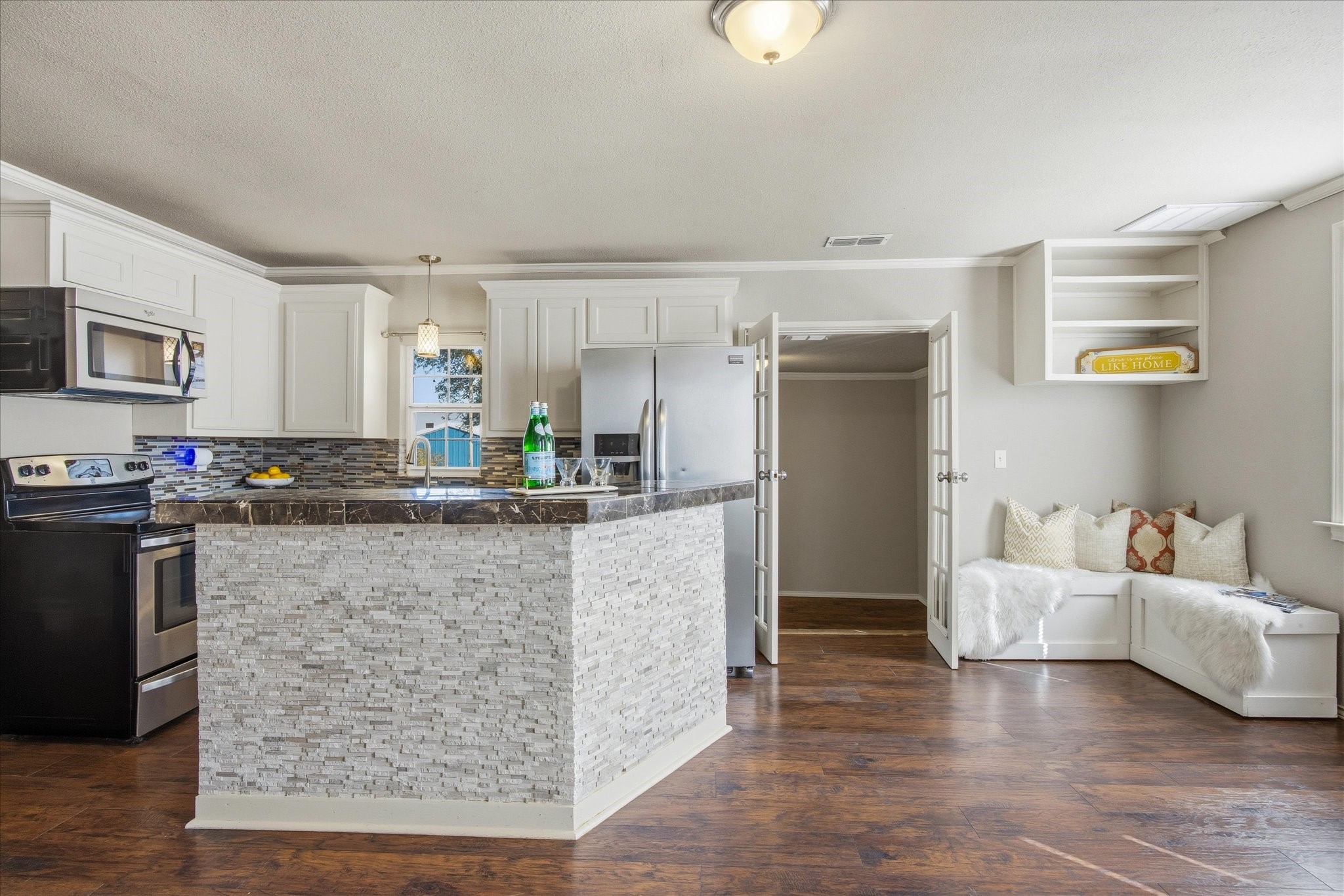2707 Austin Drive Granbury TX 76048