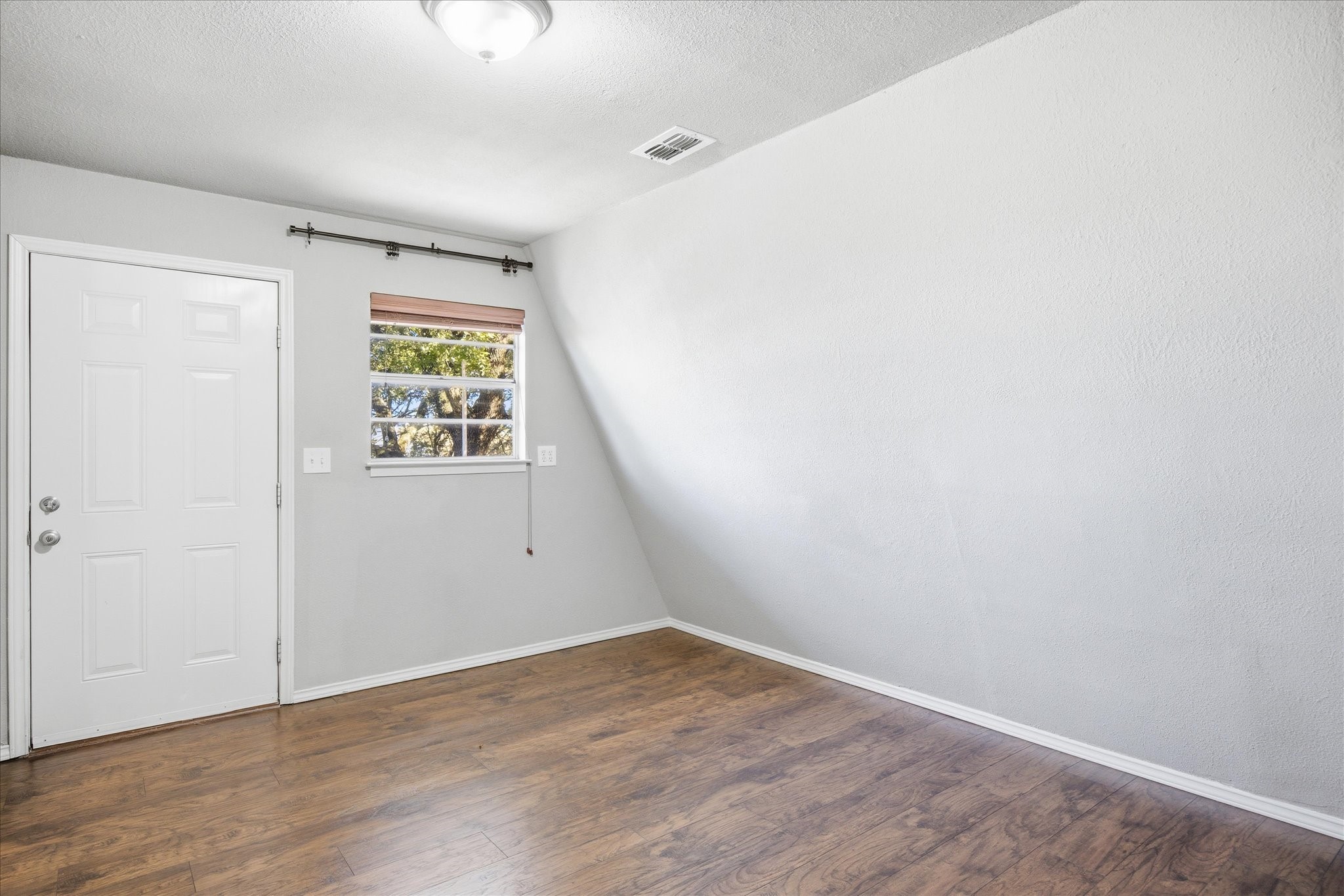 2707 Austin Drive Granbury TX 76048