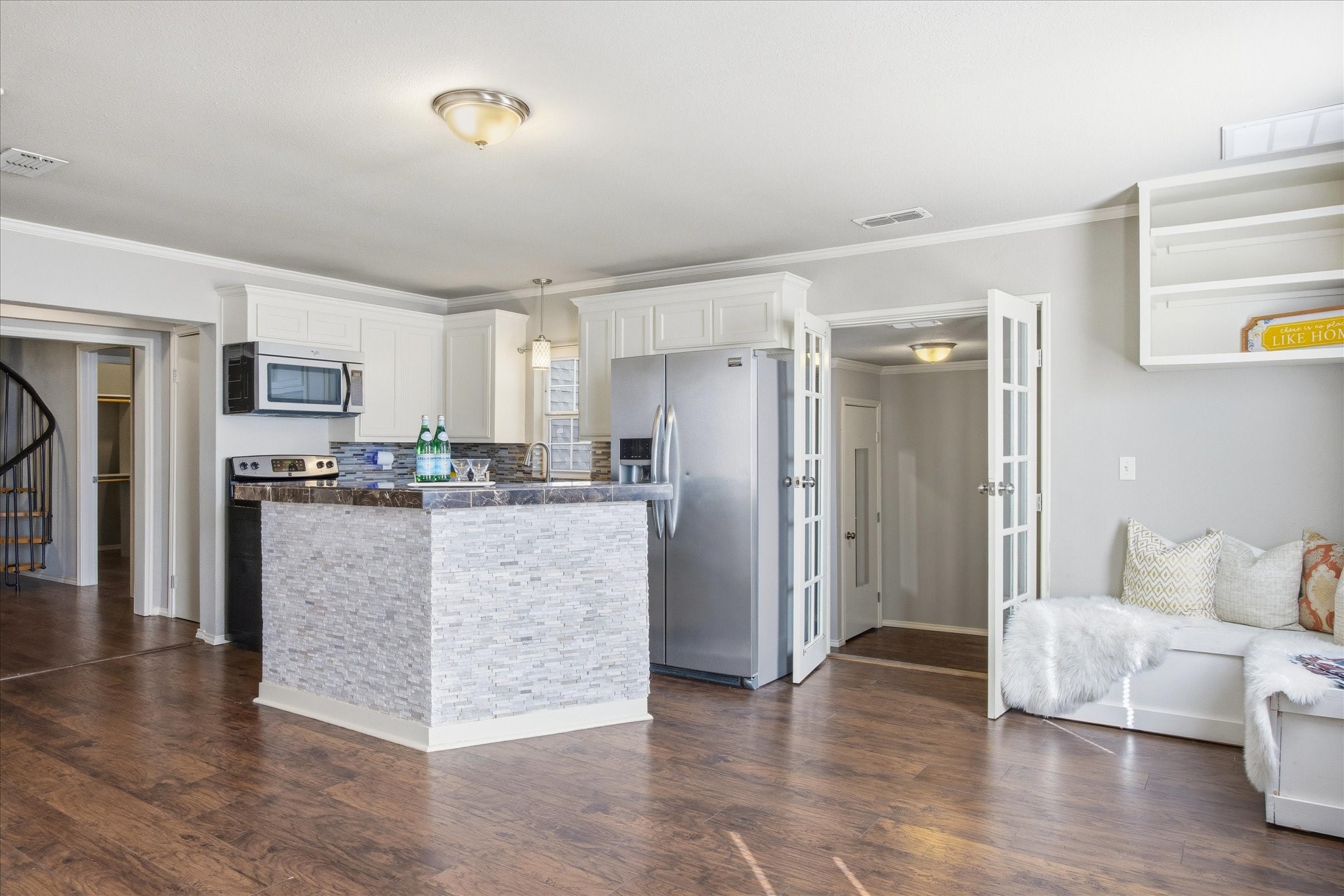 2707 Austin Drive Granbury TX 76048