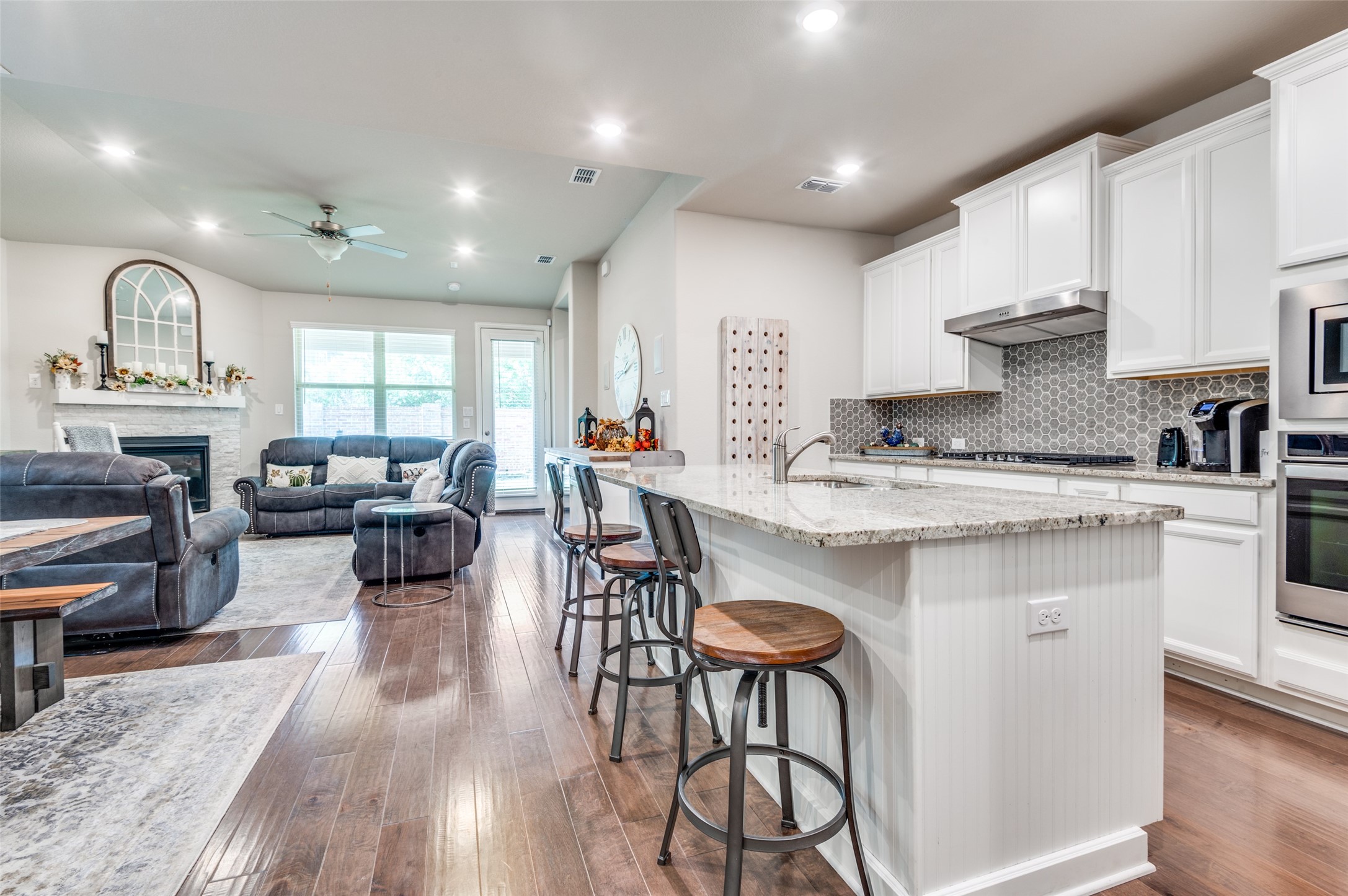 2030 Tawakoni Drive Irving TX 75062
