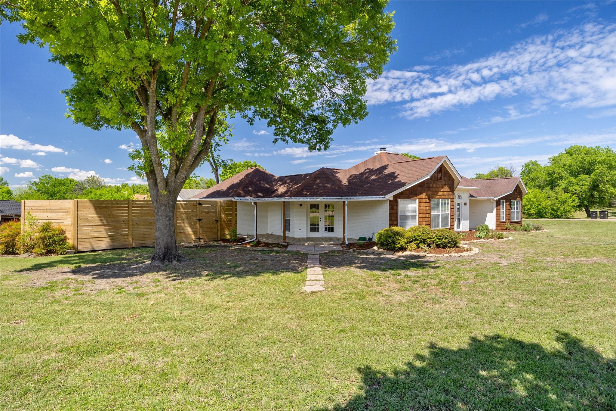 311 Creekview Circle Crandall TX 75114