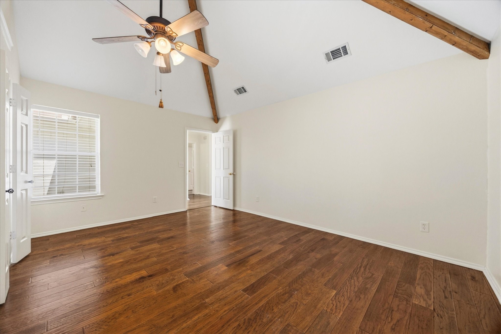 311 Creekview Circle Crandall TX 75114