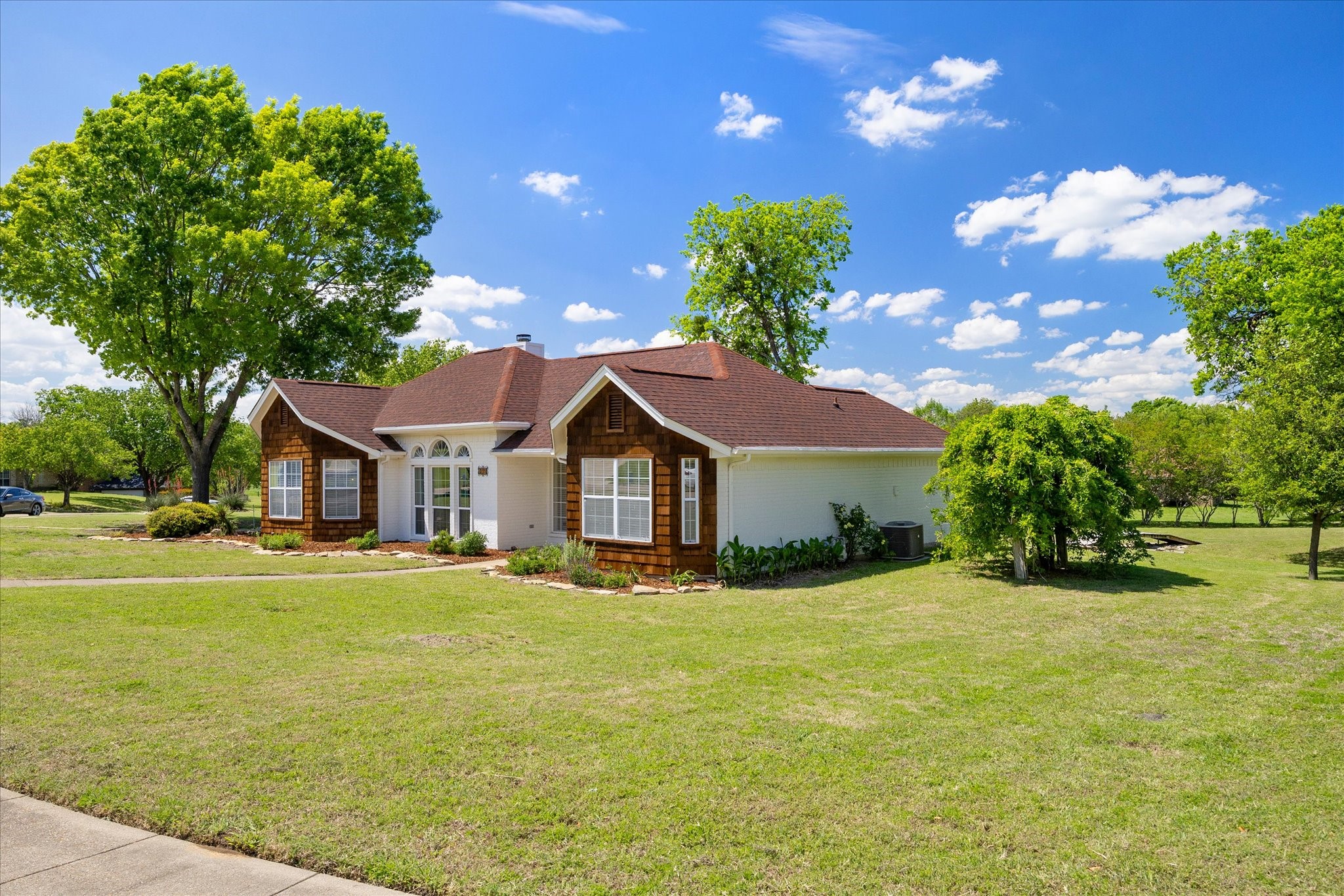 311 Creekview Circle Crandall TX 75114