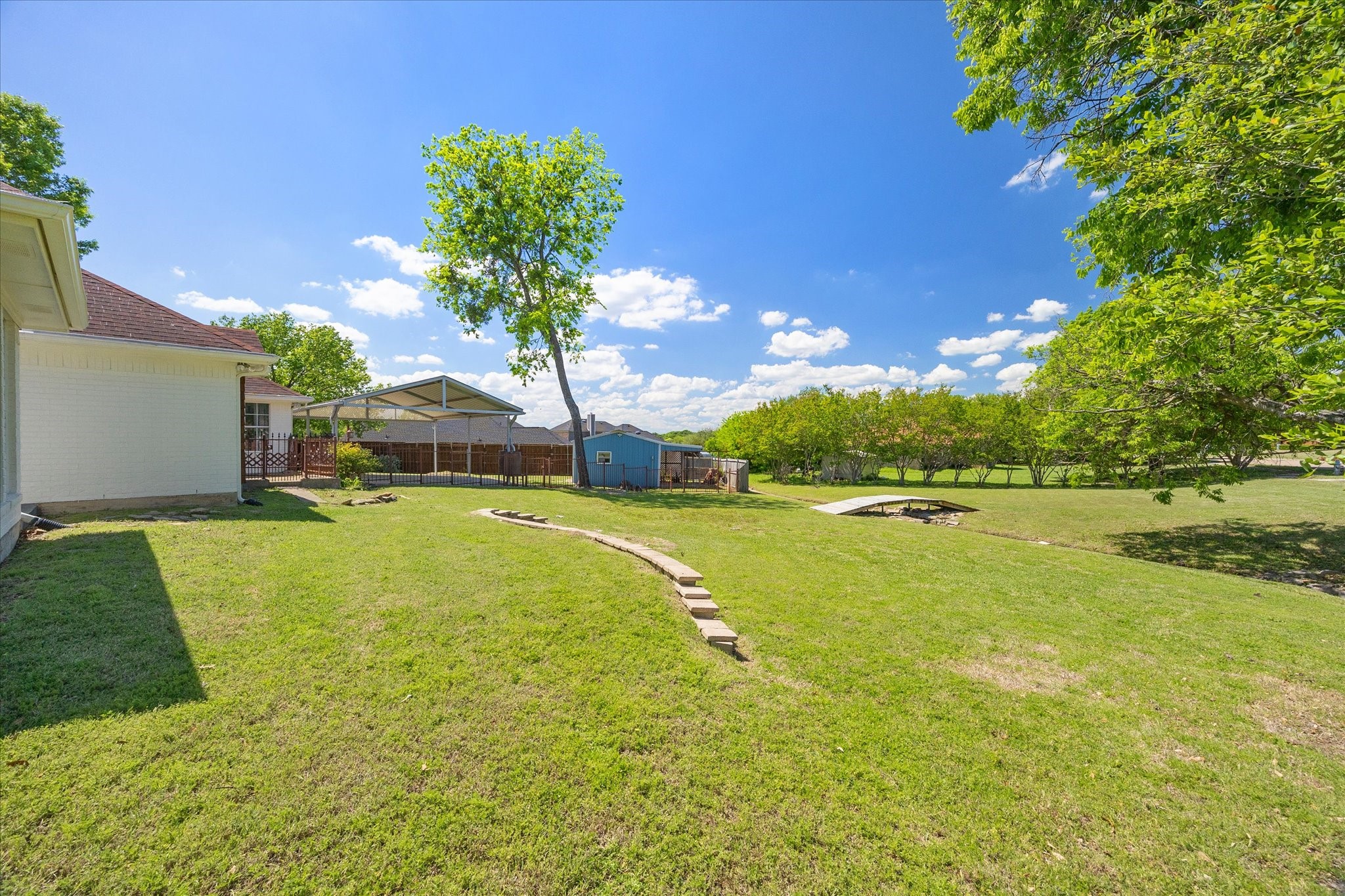 311 Creekview Circle Crandall TX 75114