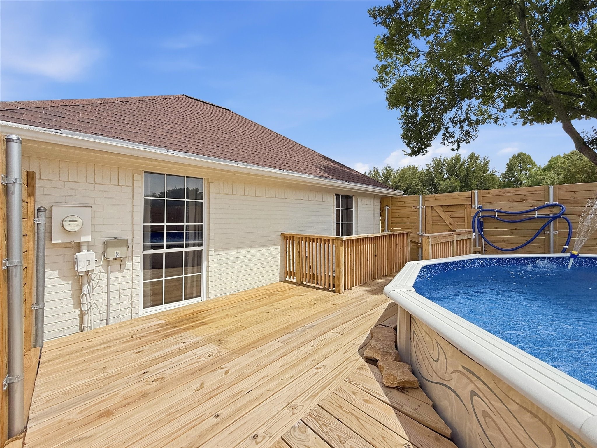 311 Creekview Circle Crandall TX 75114