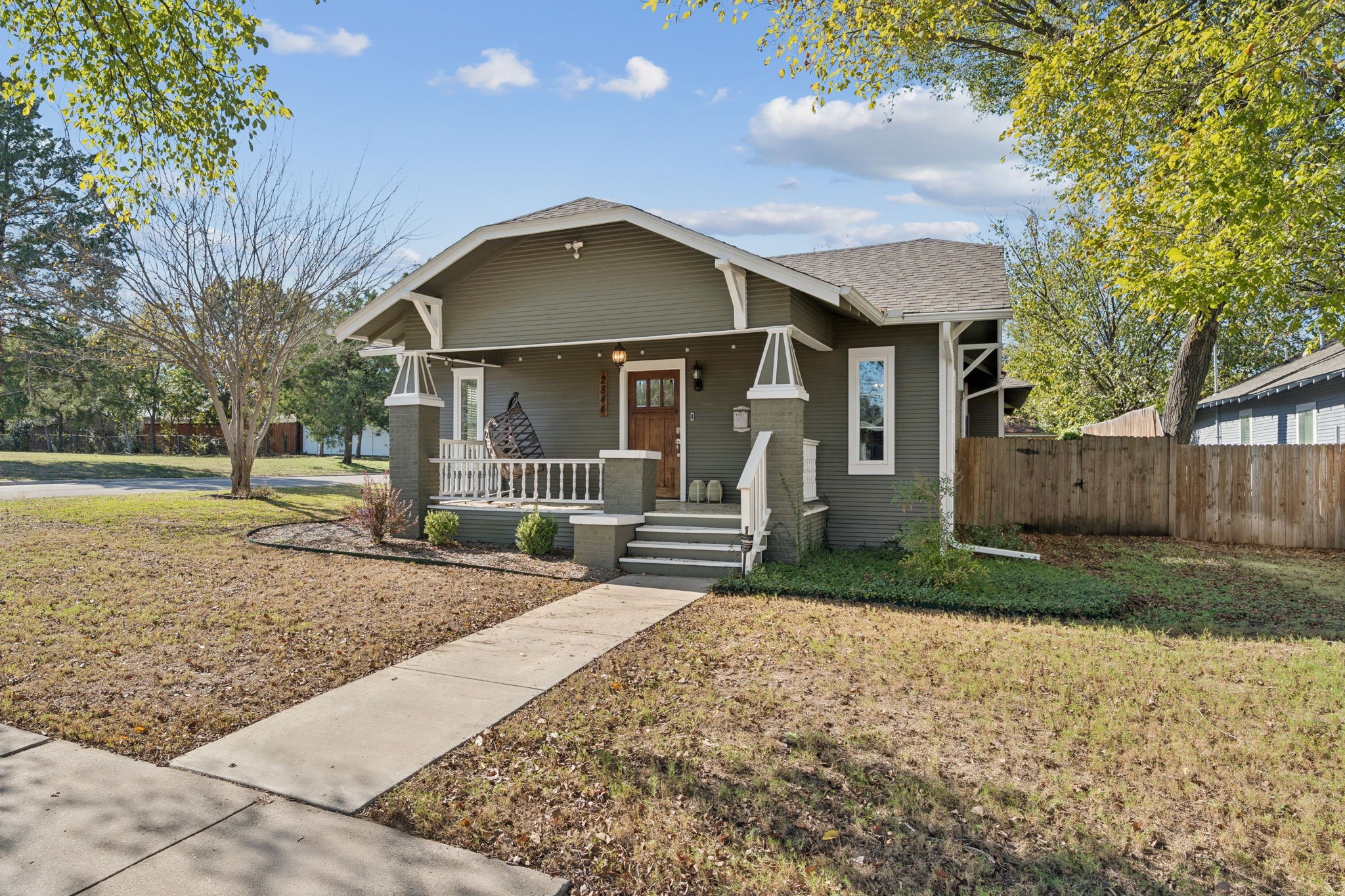 2844 S Adams Street Fort Worth TX 76110