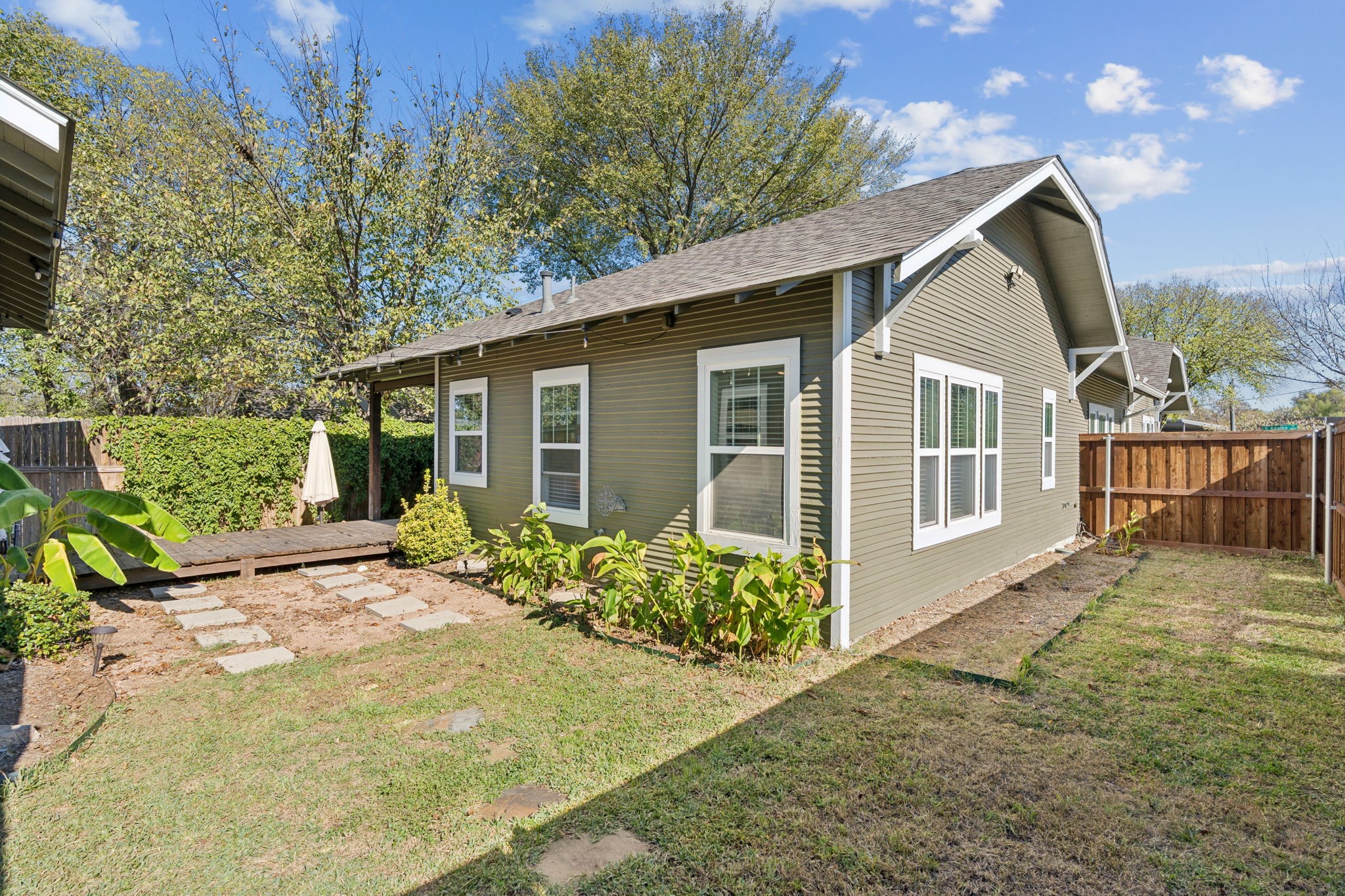 2844 S Adams Street Fort Worth TX 76110