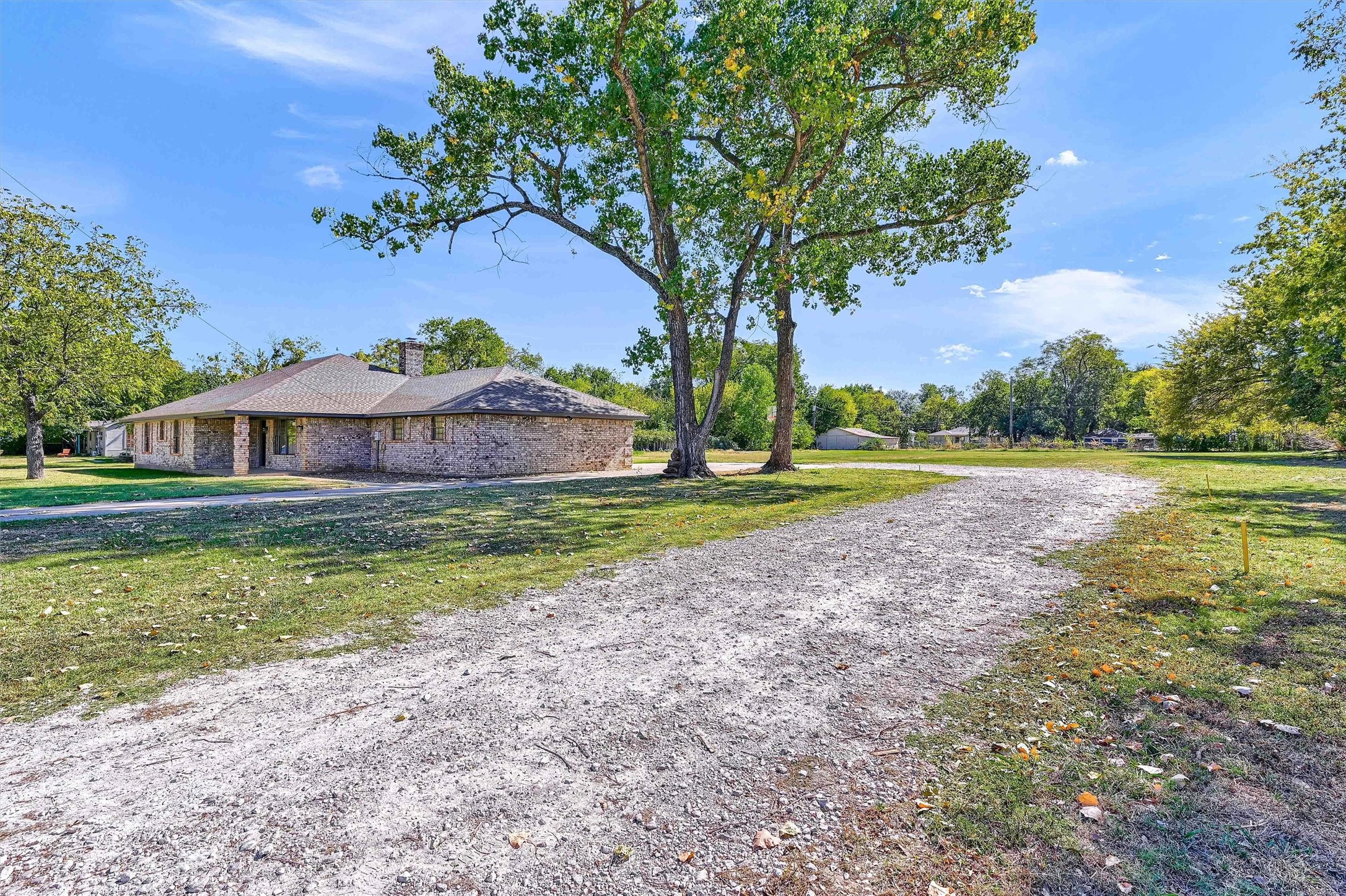 608 North Avenue Whitesboro TX 76273