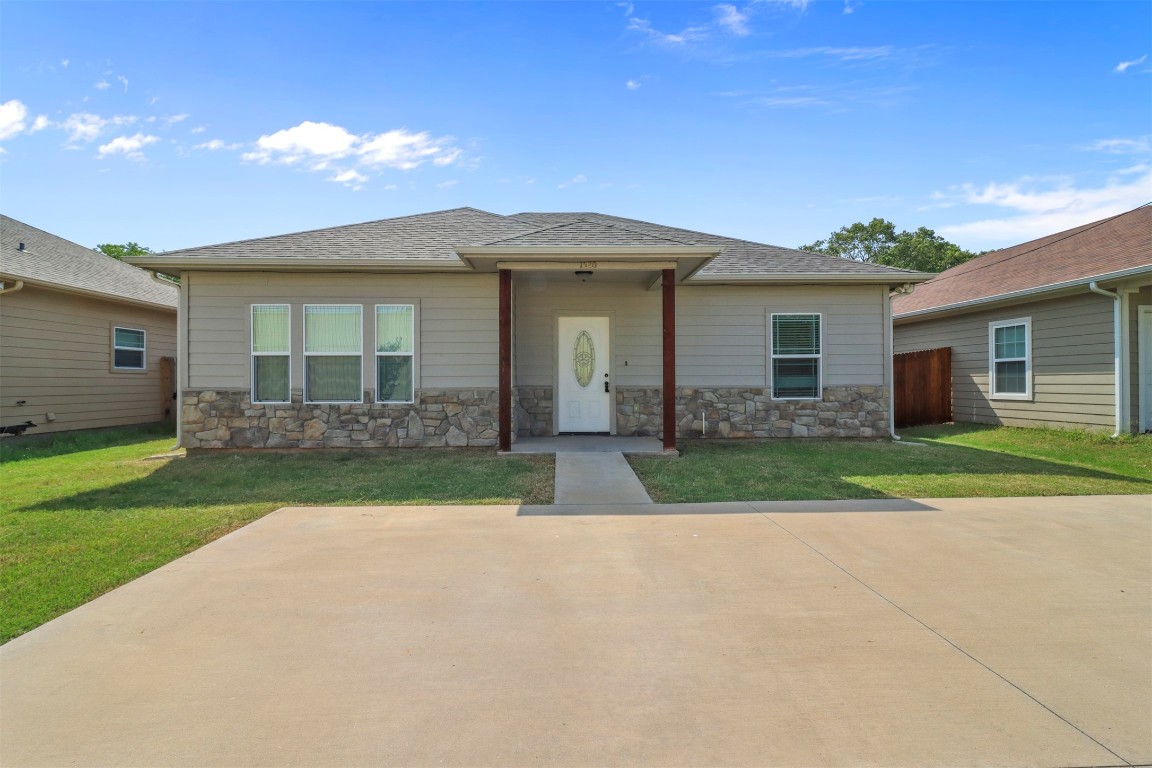 1520 S Montgomery Street Sherman TX 75090