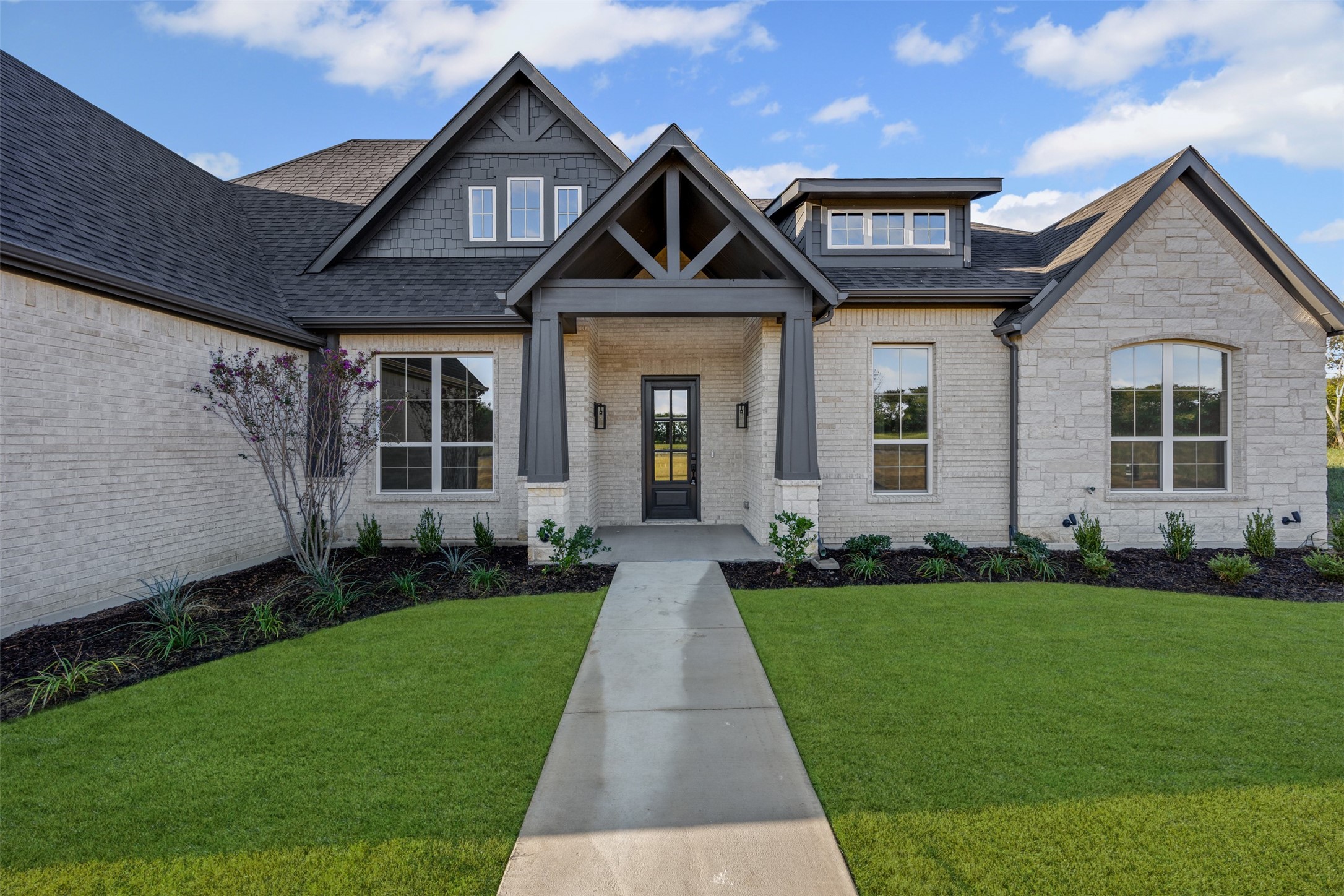 321 Mayberry Way Waxahachie TX 75167