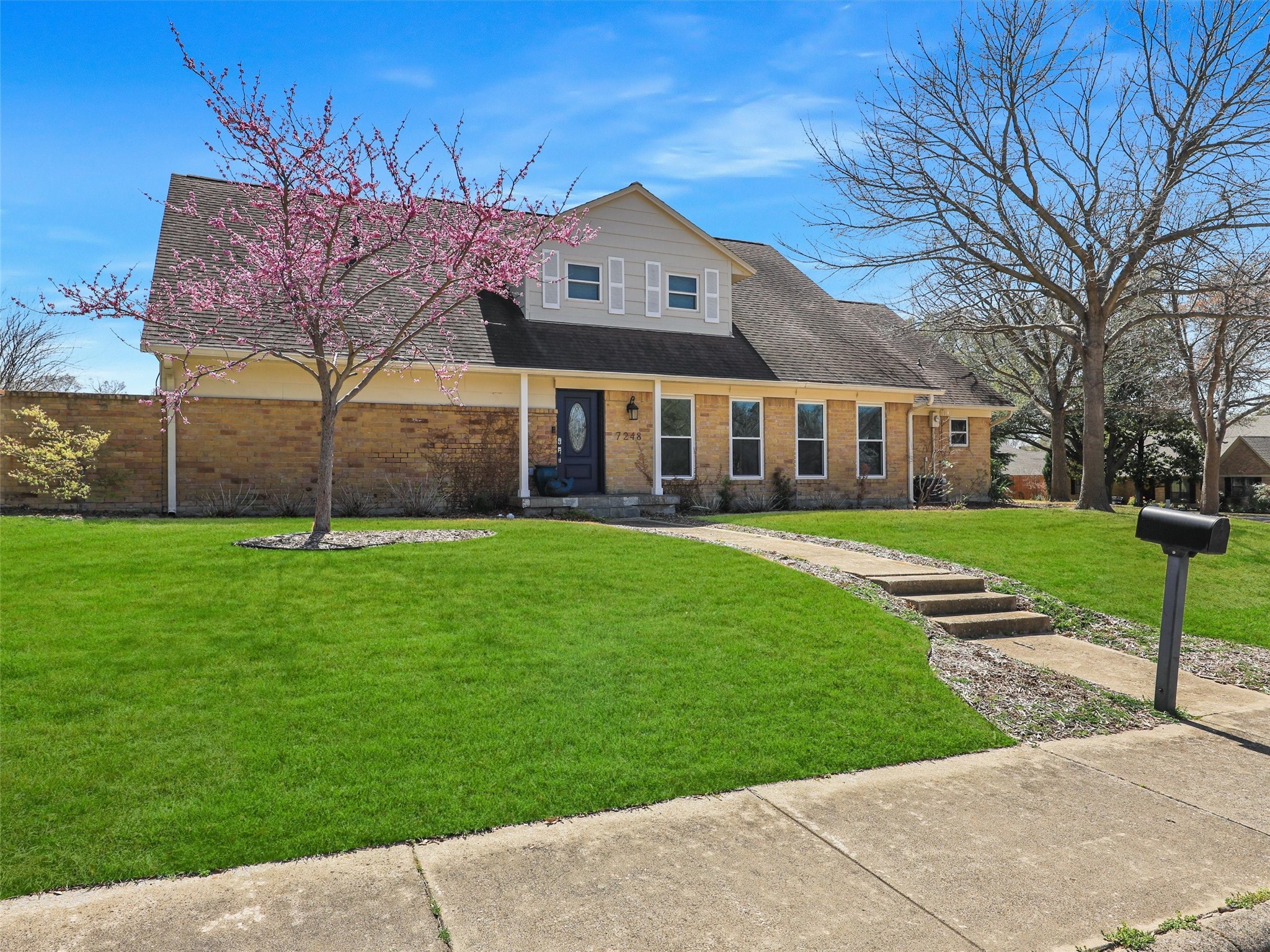 7248 Tangleglen Drive Dallas TX 75248