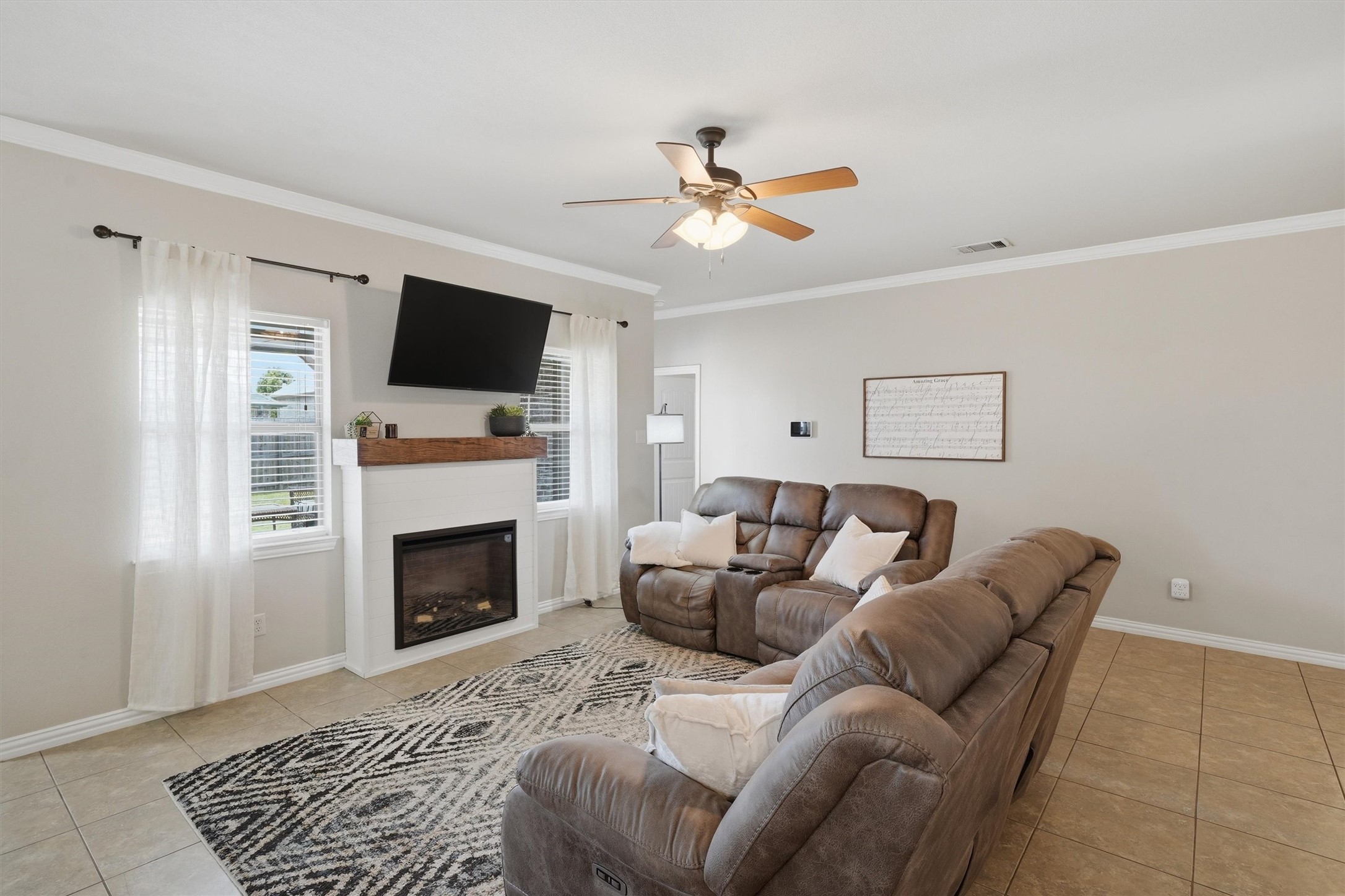 1013 Inverness Drive Weatherford TX 76086