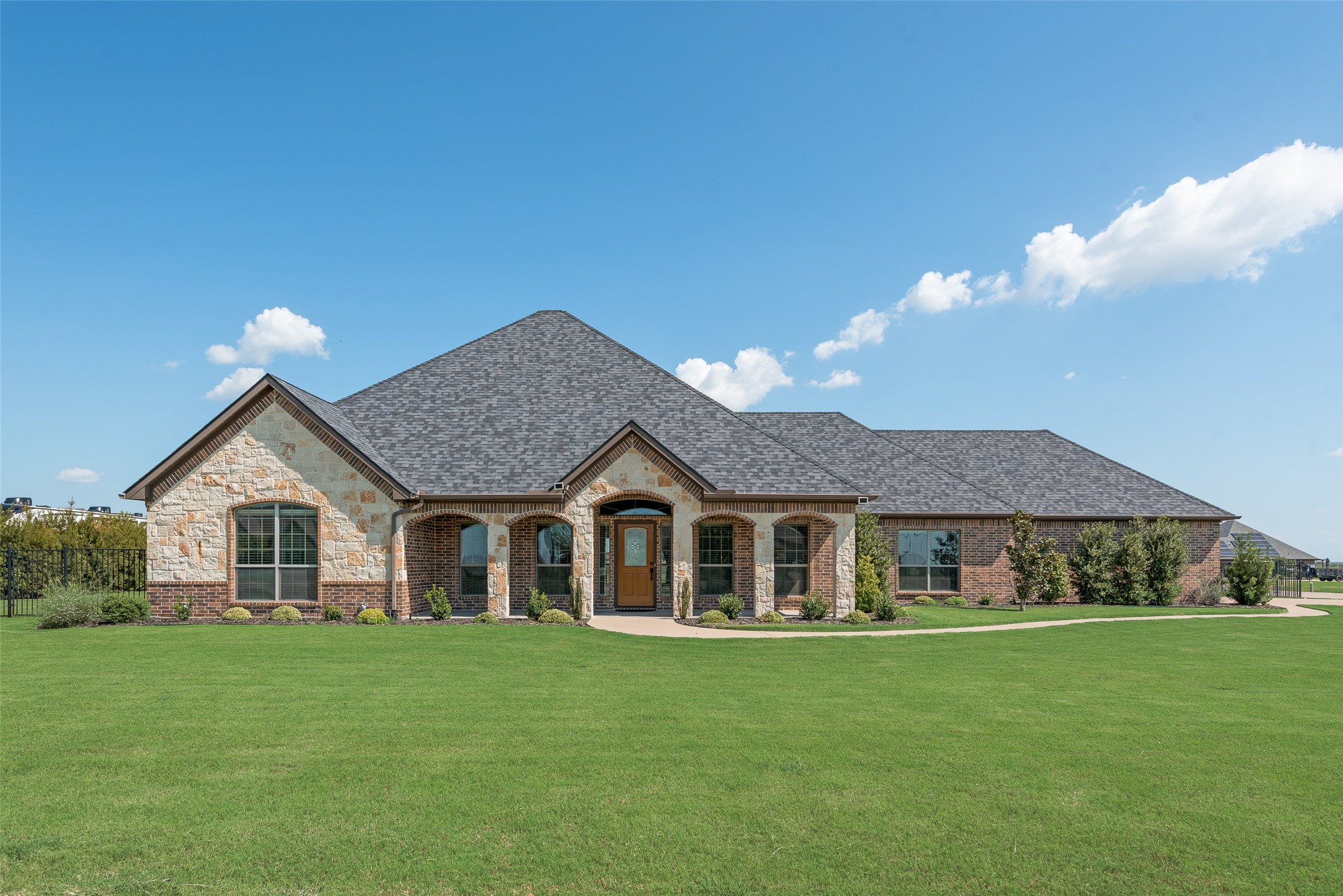 2921 Alamosa Drive Terrell TX 75160