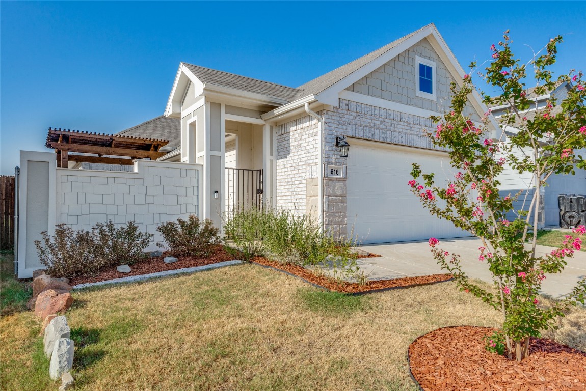 616 Coleman Street Aubrey TX 76227