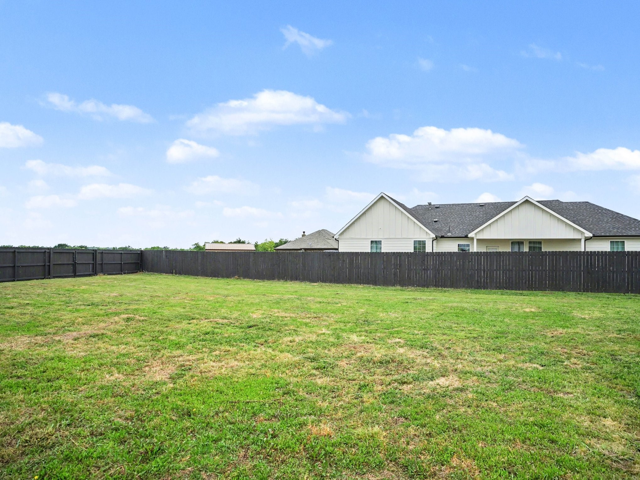 318 James Street Mabank TX 75147