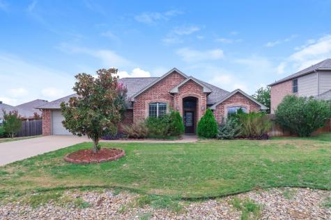 2942 Meandering Way Granbury TX 76049