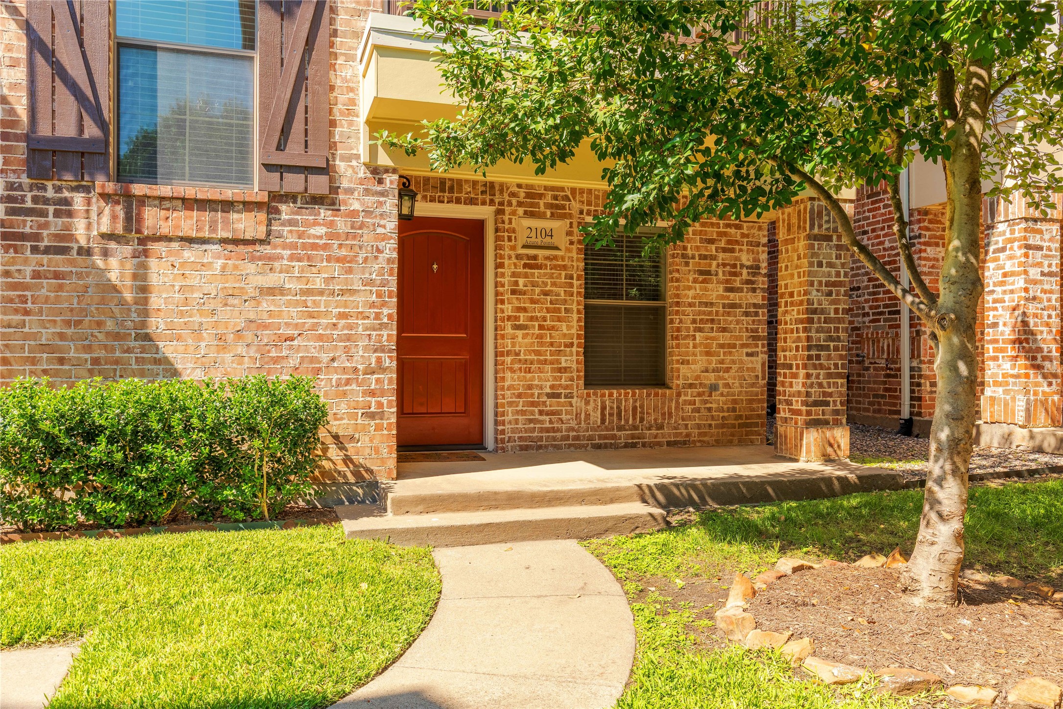2104 Azure Pointe Richardson TX 75080