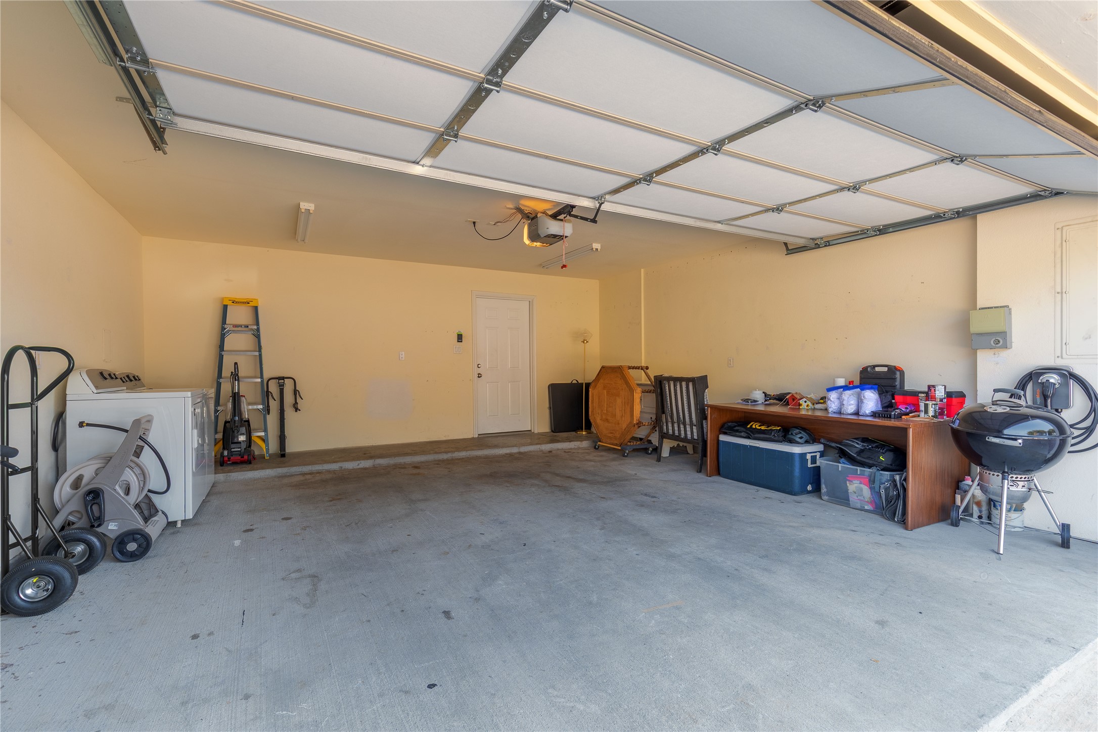 2104 Azure Pointe Richardson TX 75080