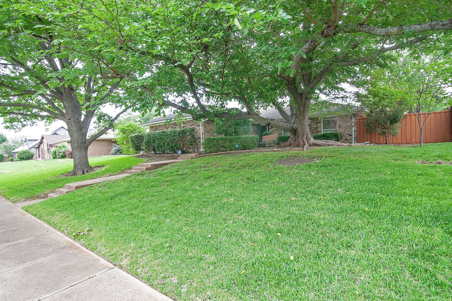 1912 Knob Hill Drive Plano TX 75023