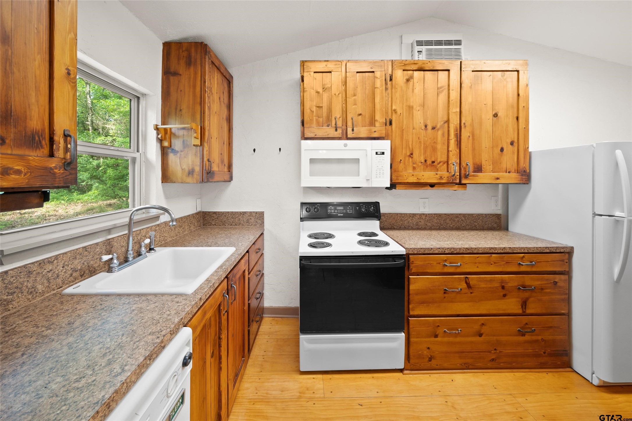 412 Vz County Road 4505 Ben Wheeler TX 75754
