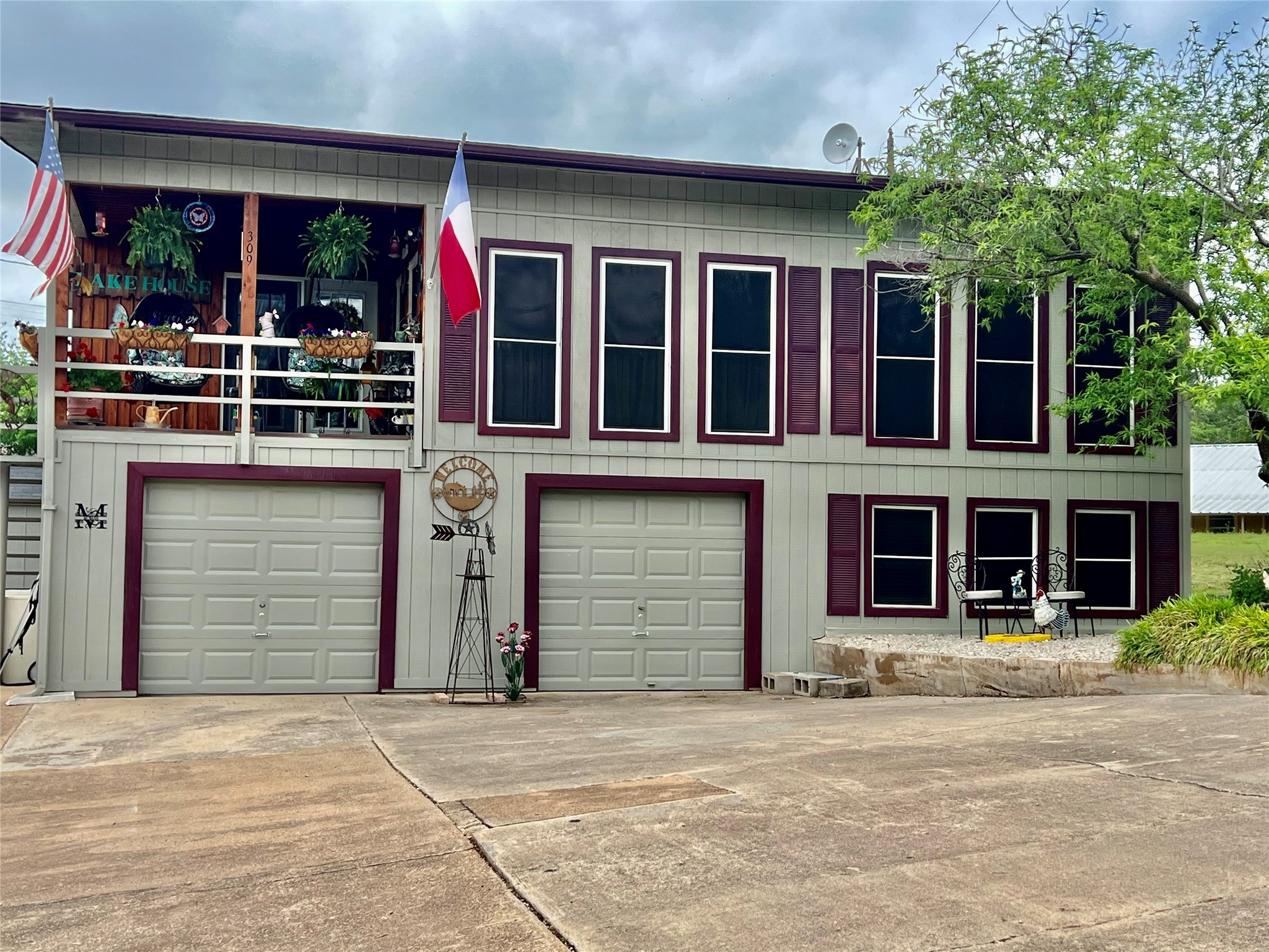 309 Broken Arrow Comanche TX 76442