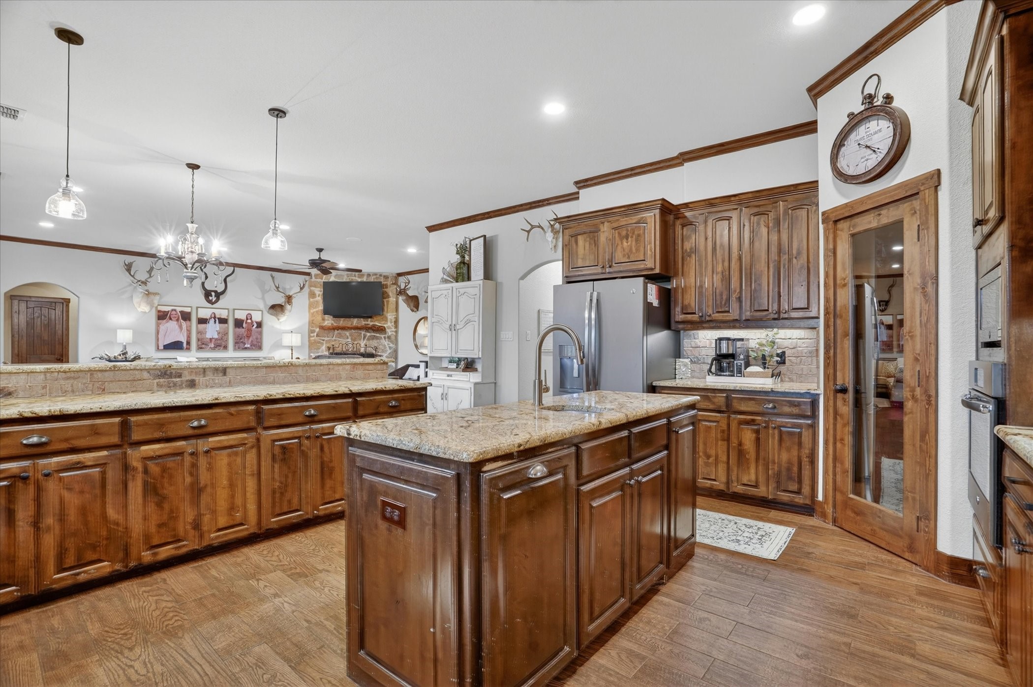 19001 N County Line Road Ponder TX 76259