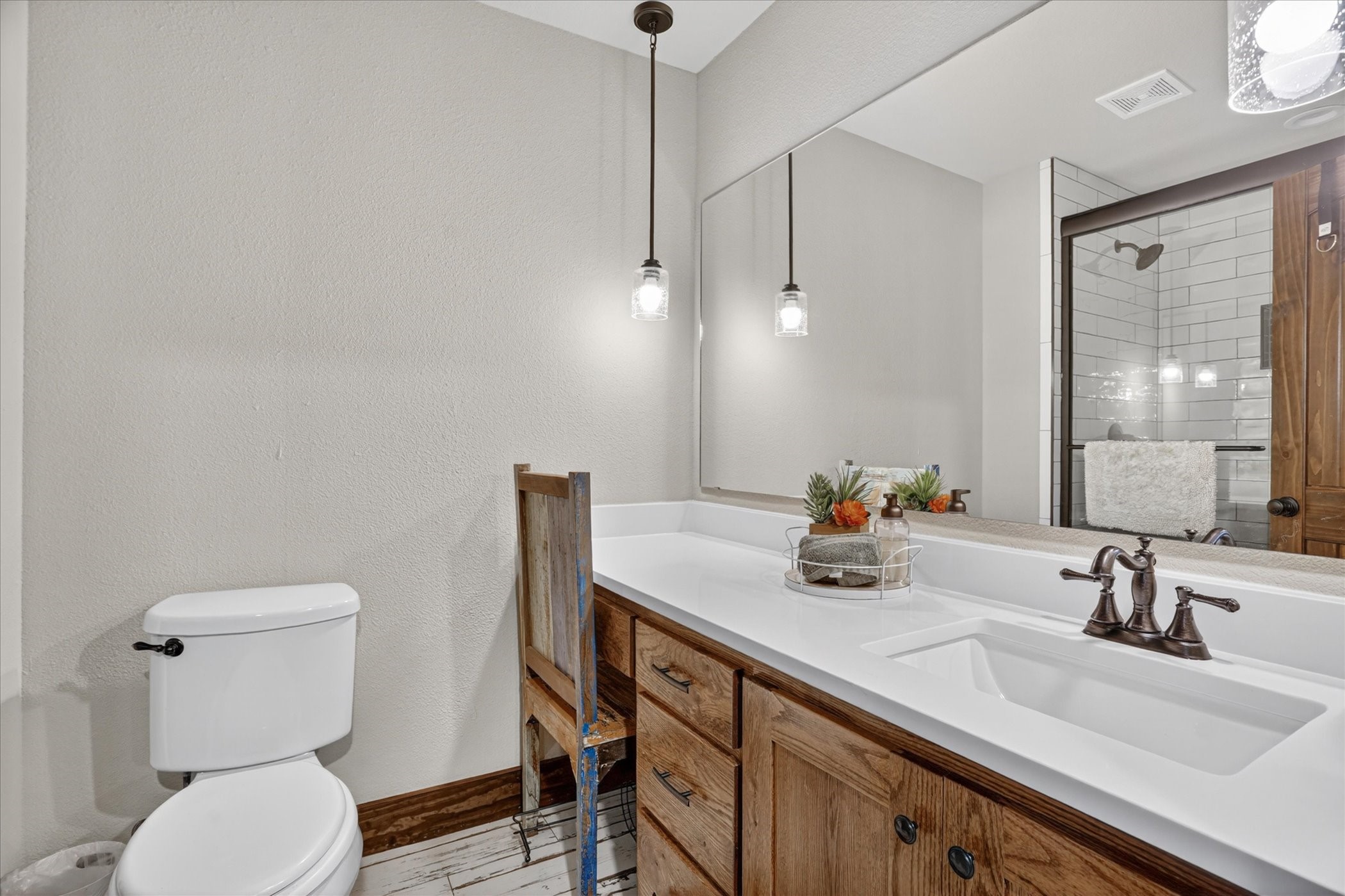 19001 N County Line Road Ponder TX 76259