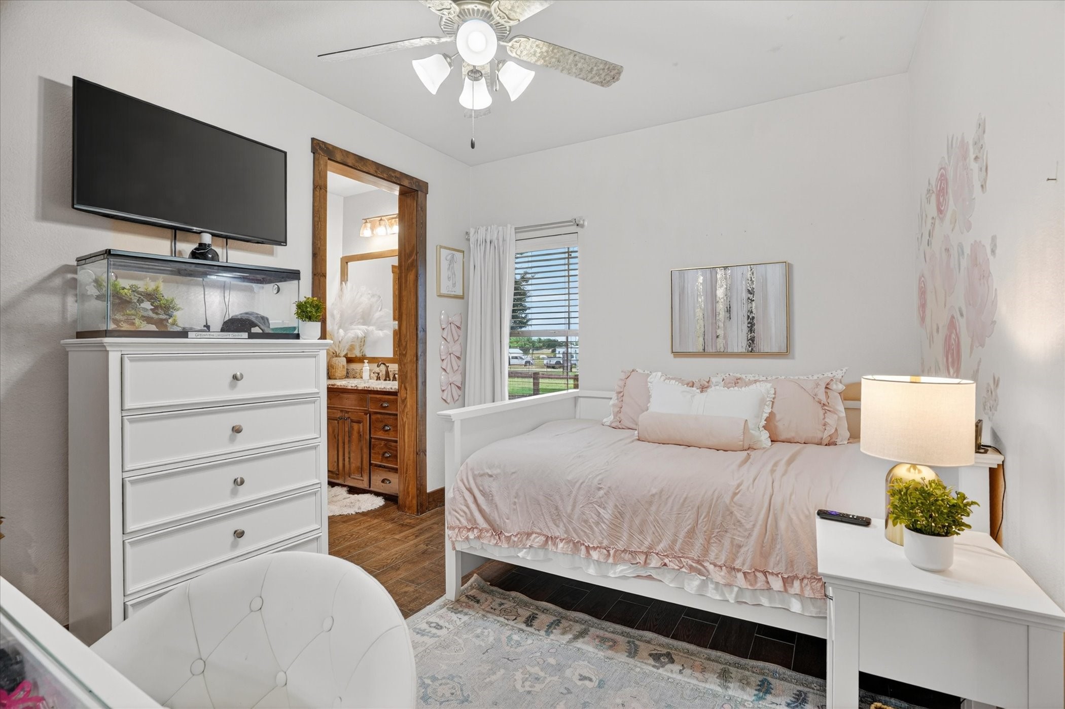 19001 N County Line Road Ponder TX 76259