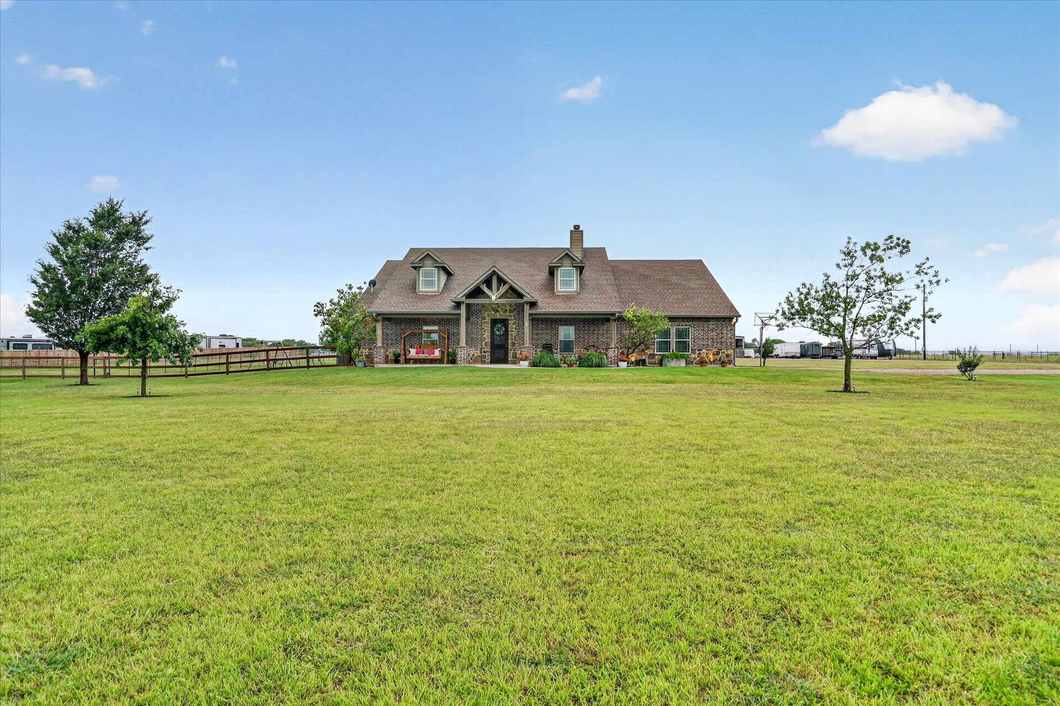 19001 N County Line Road Ponder TX 76259