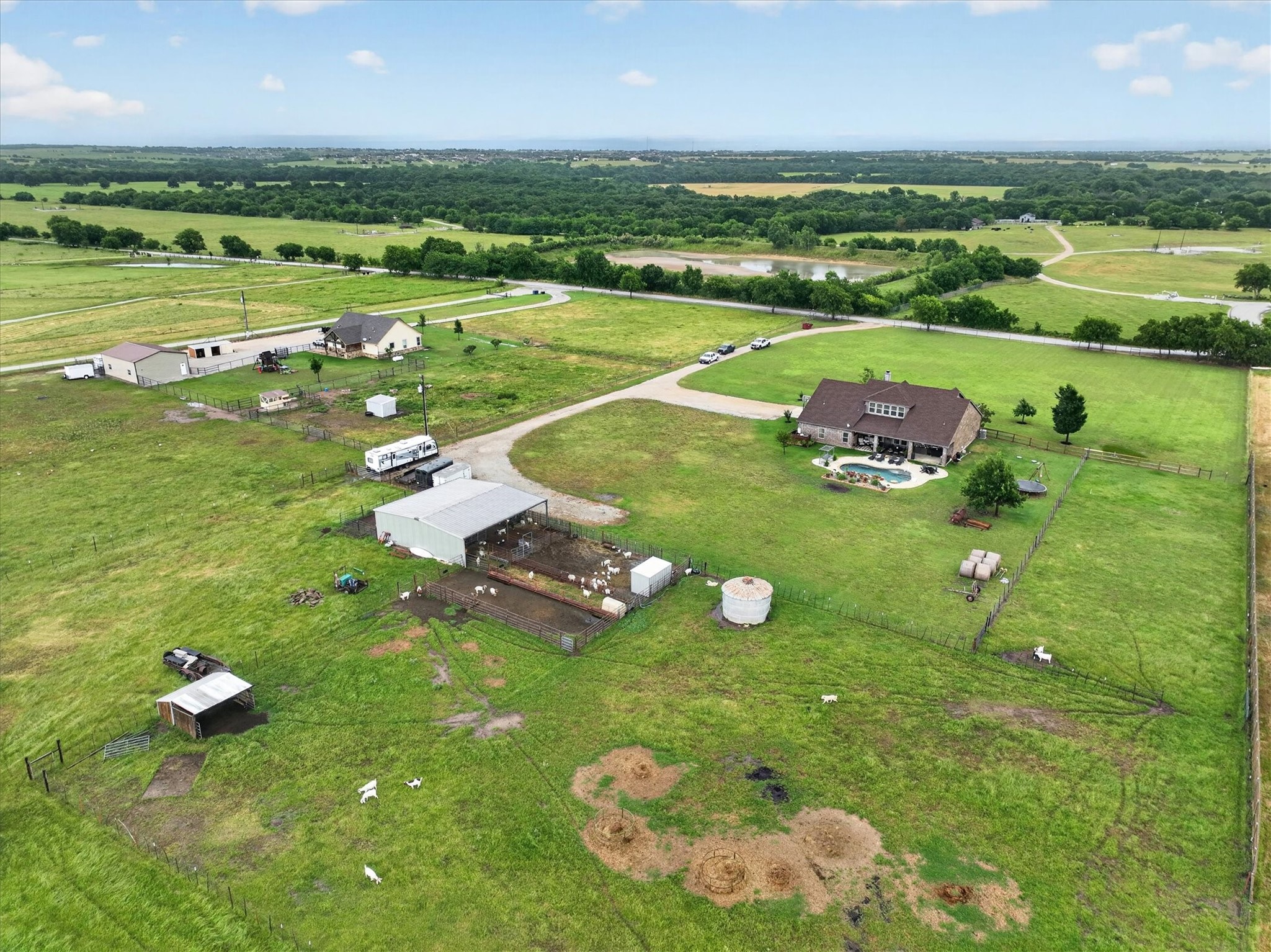 19001 N County Line Road Ponder TX 76259