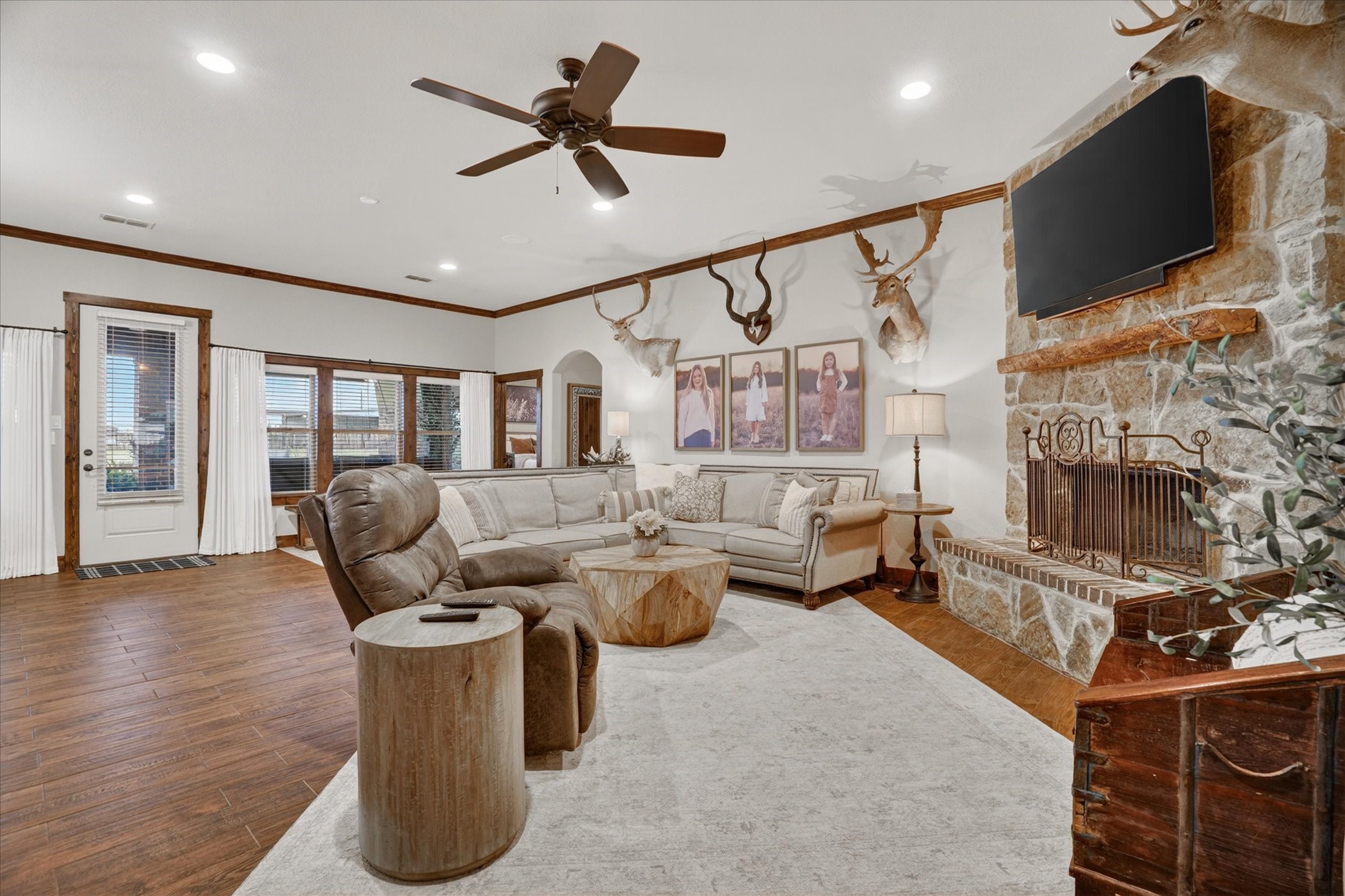 19001 N County Line Road Ponder TX 76259