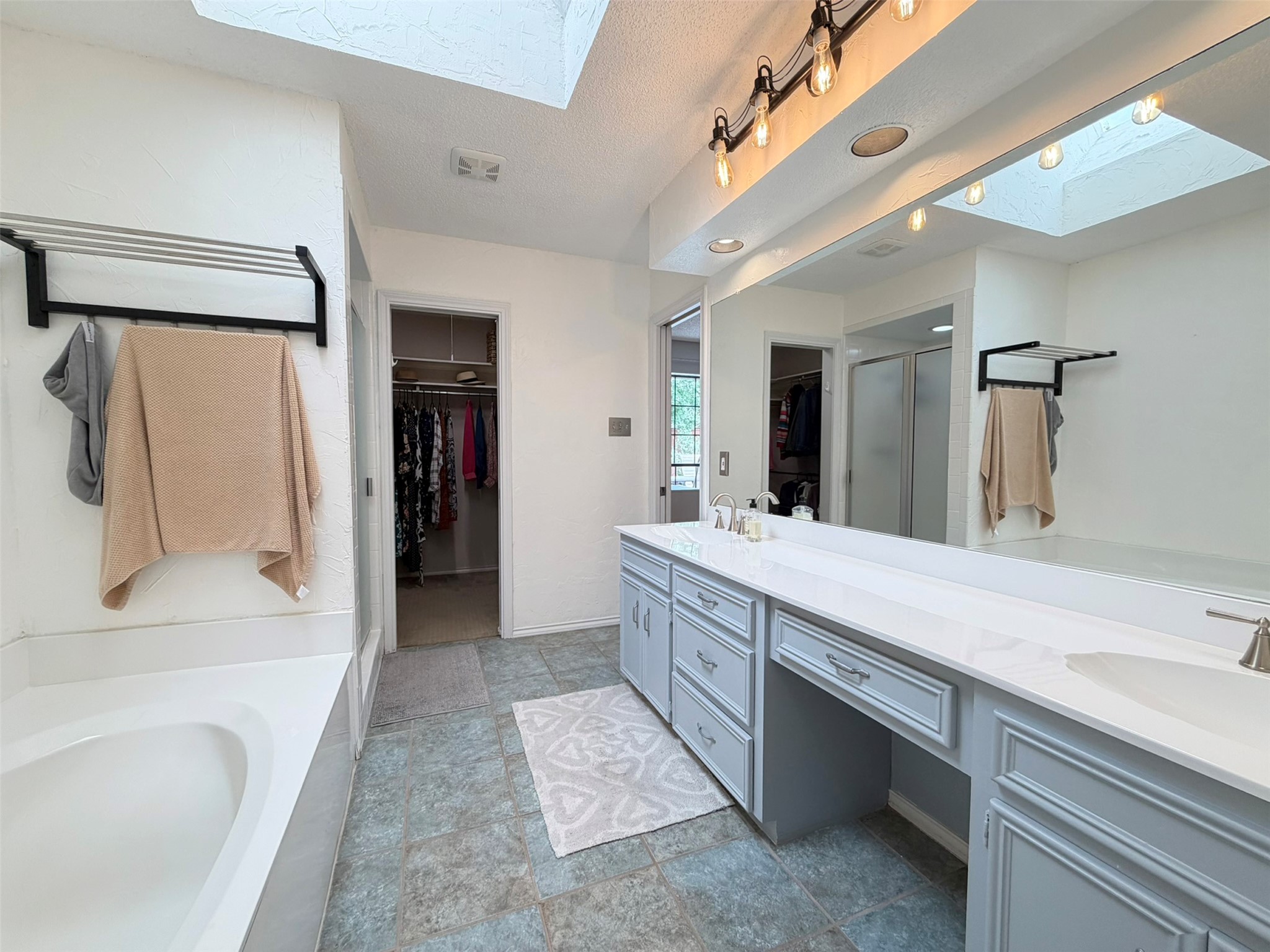 2559 Blackberry Drive Richardson TX 75082