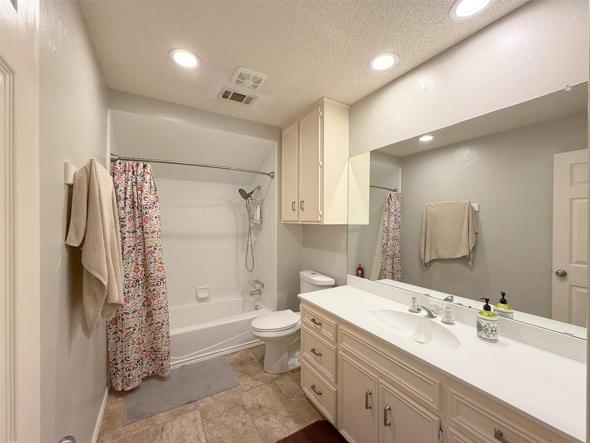2559 Blackberry Drive Richardson TX 75082