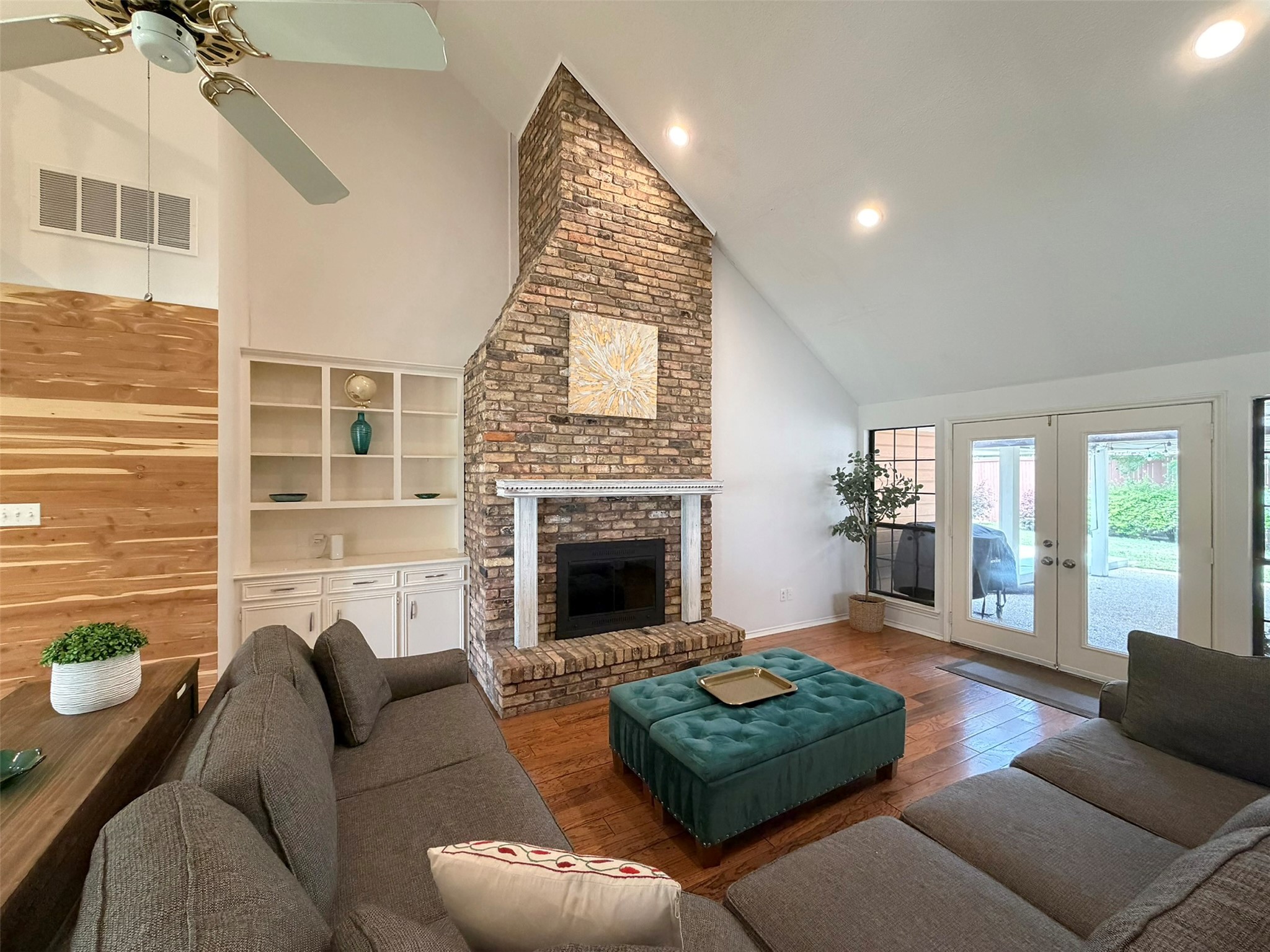 2559 Blackberry Drive Richardson TX 75082
