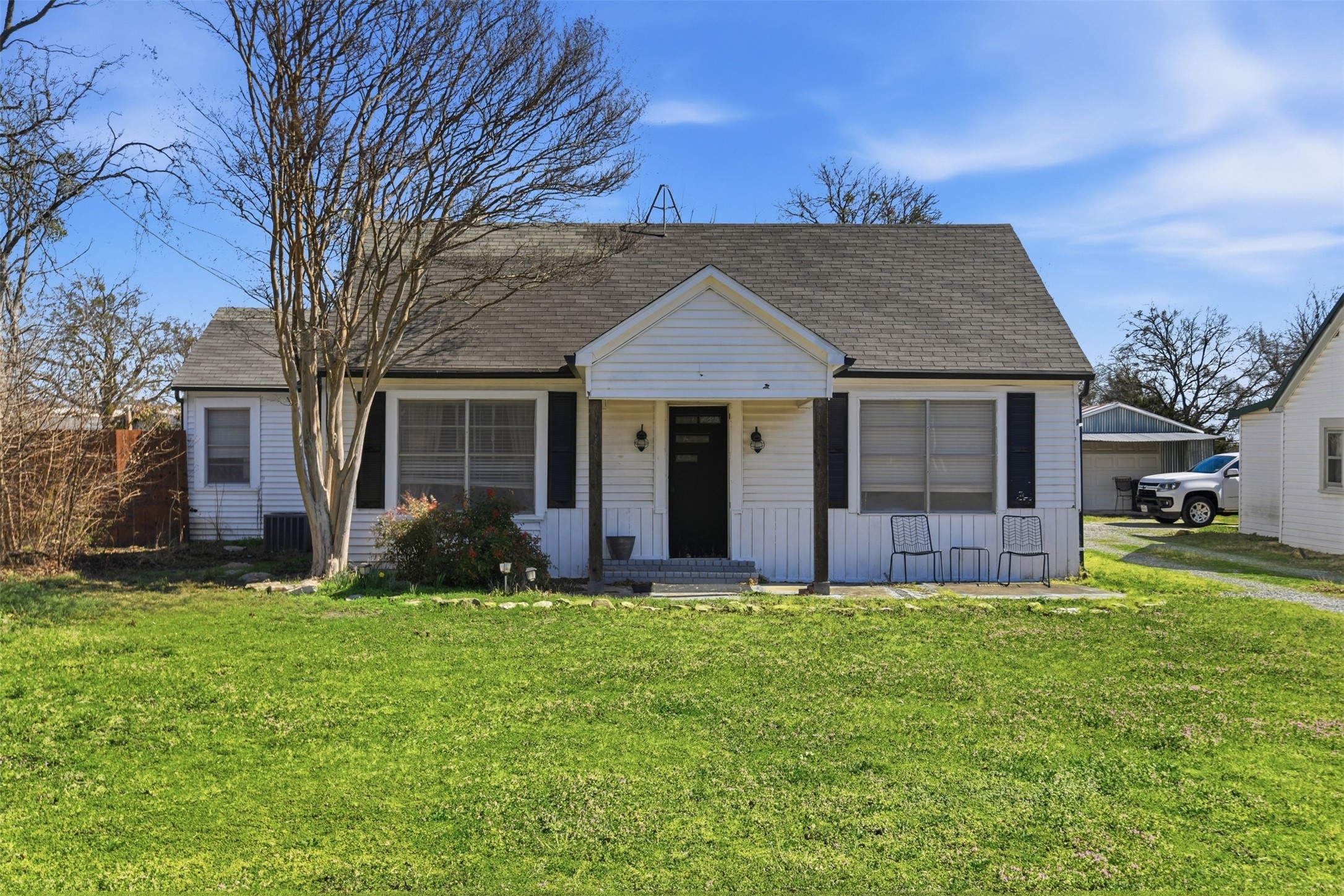 503 S Pearl Street Trenton TX 75490
