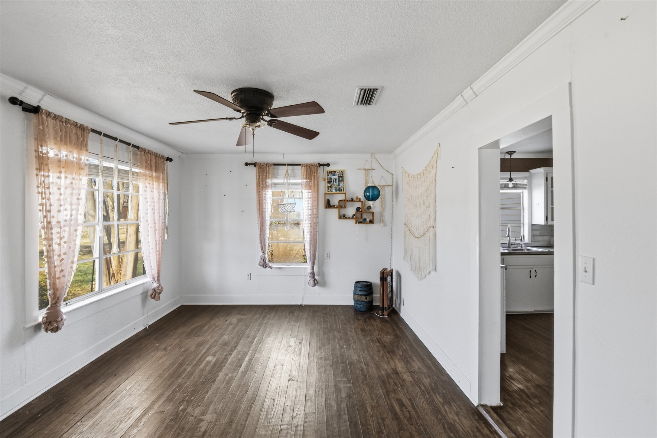 503 S Pearl Street Trenton TX 75490